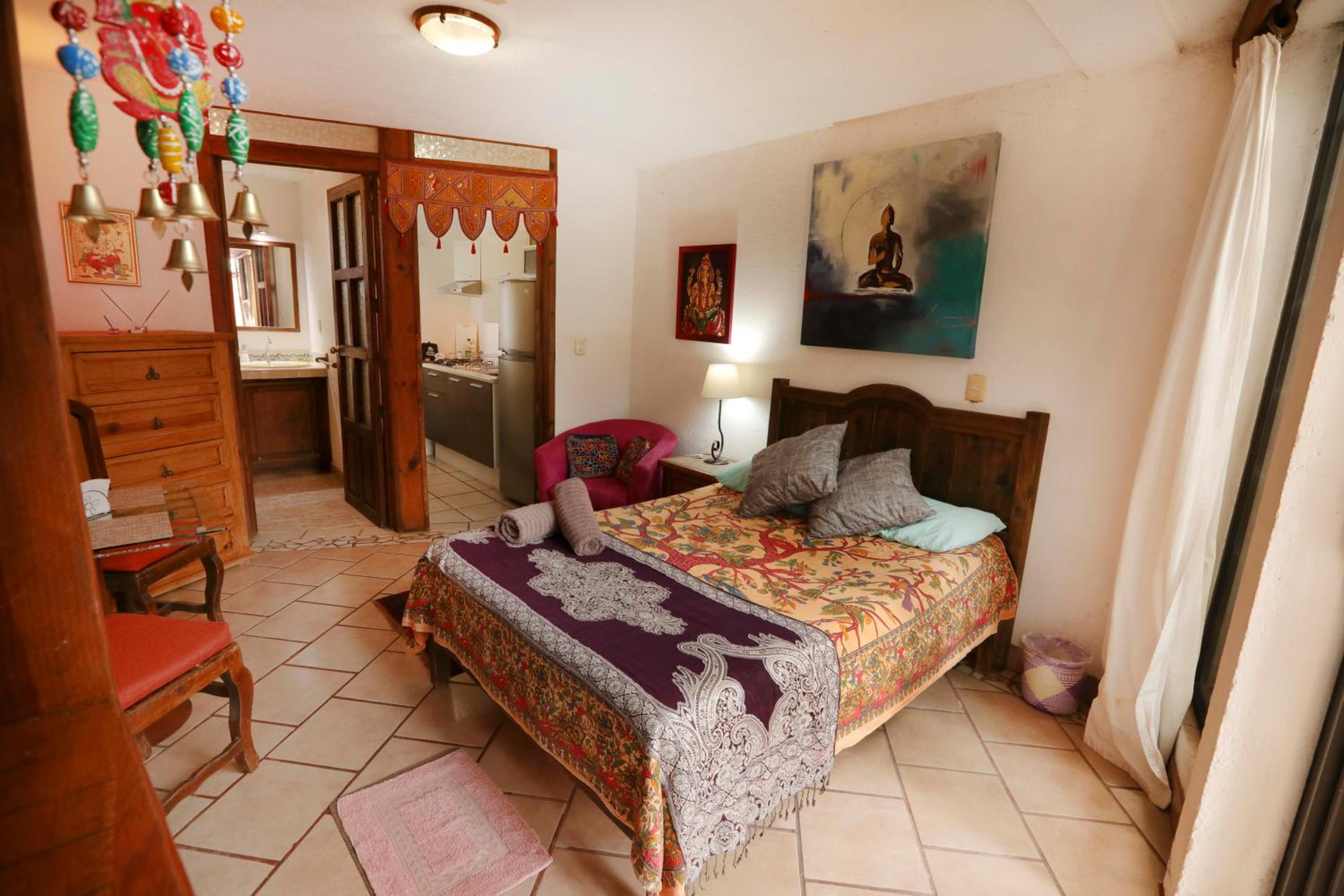 Apartment with Terrace - Photo 6