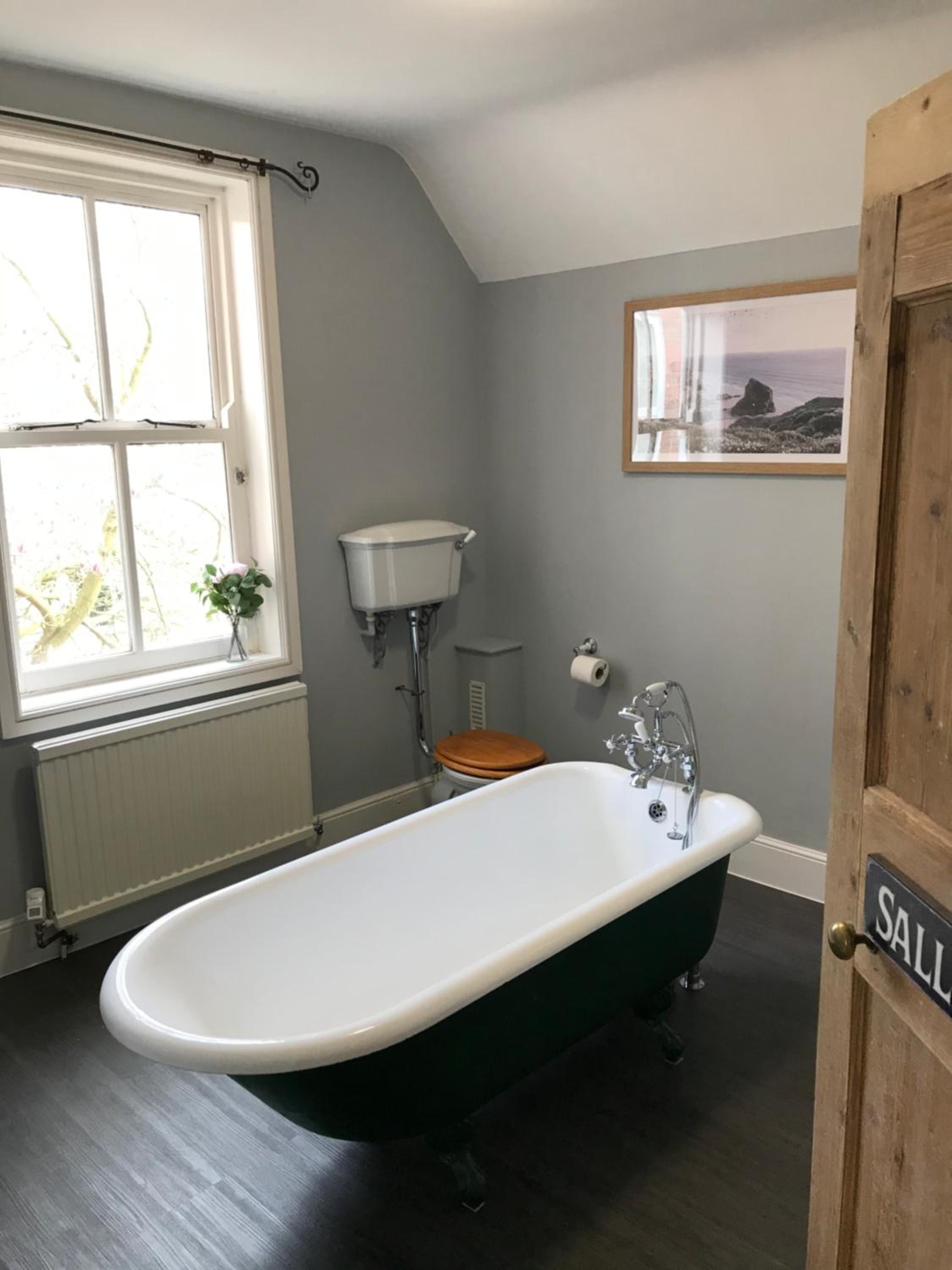 Triple Room with Private Bathroom - Photo 10