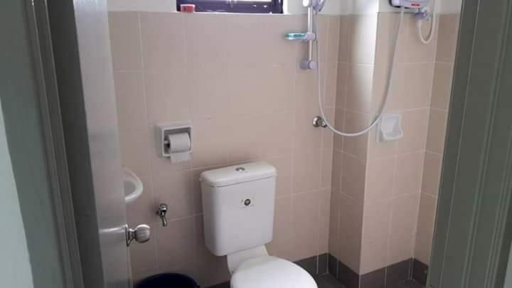 Three-Bedroom Apartment photo 3