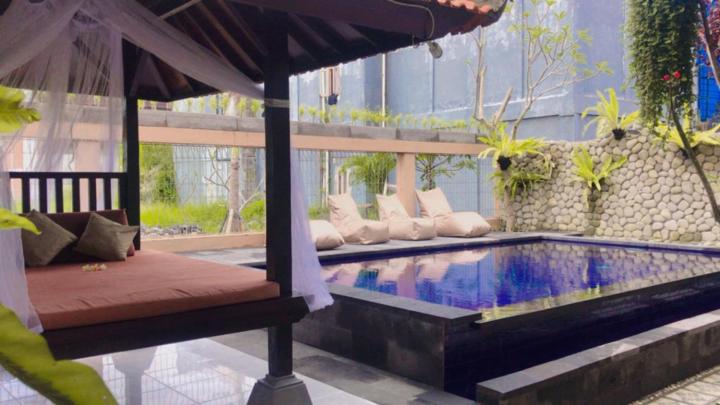 Budget Double Room - Photo 11