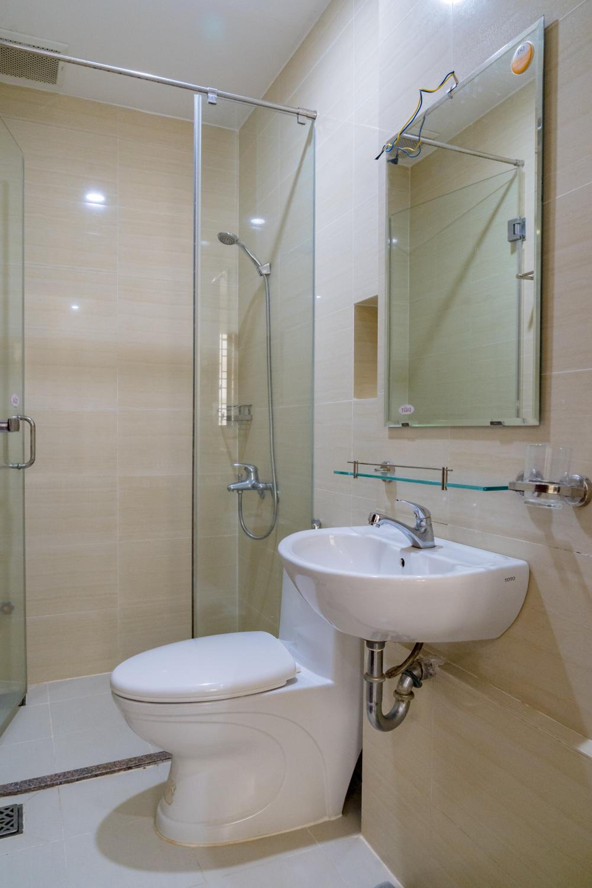 Standard Double Room - Photo 7