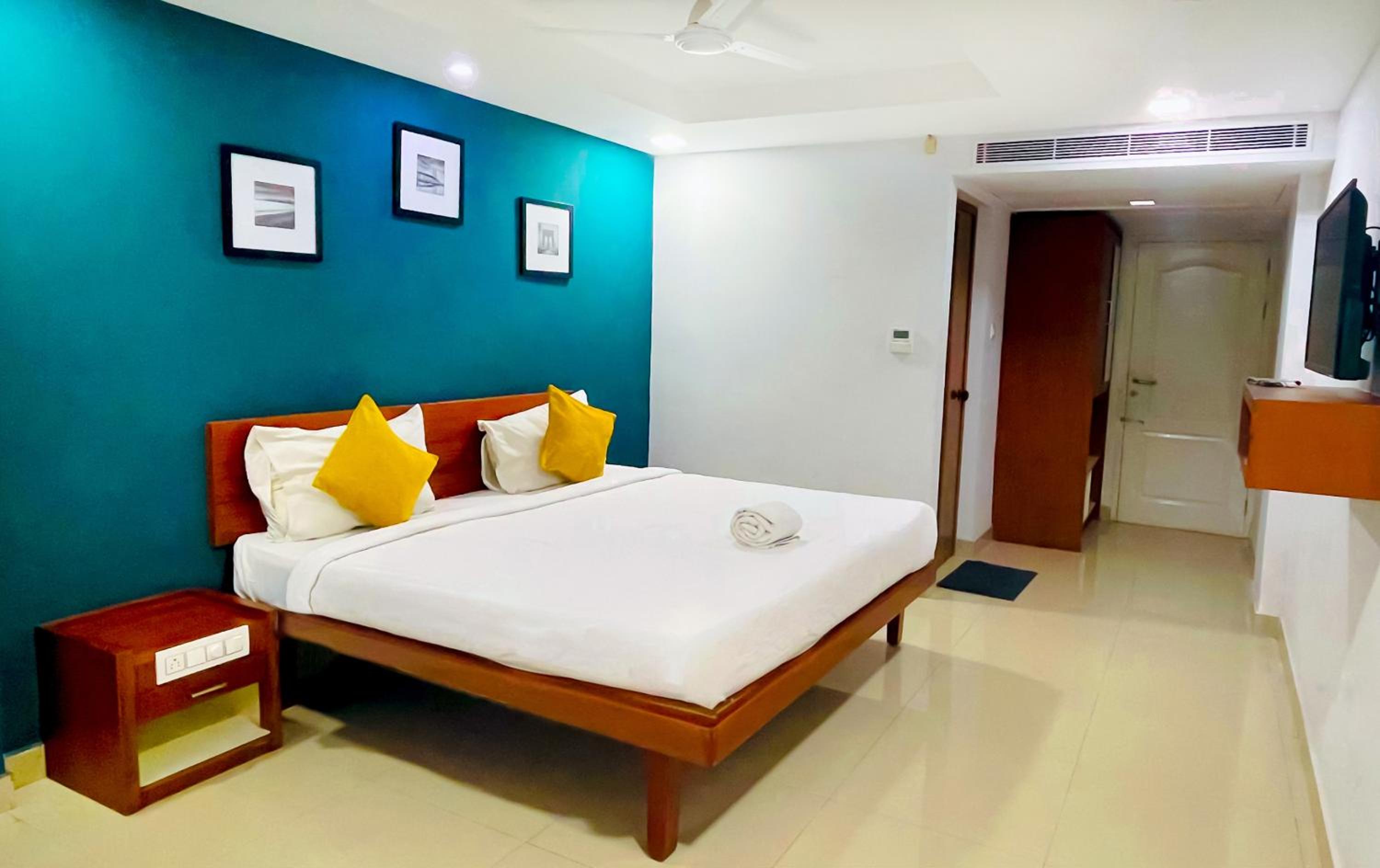 Deluxe Double Room - Photo 15