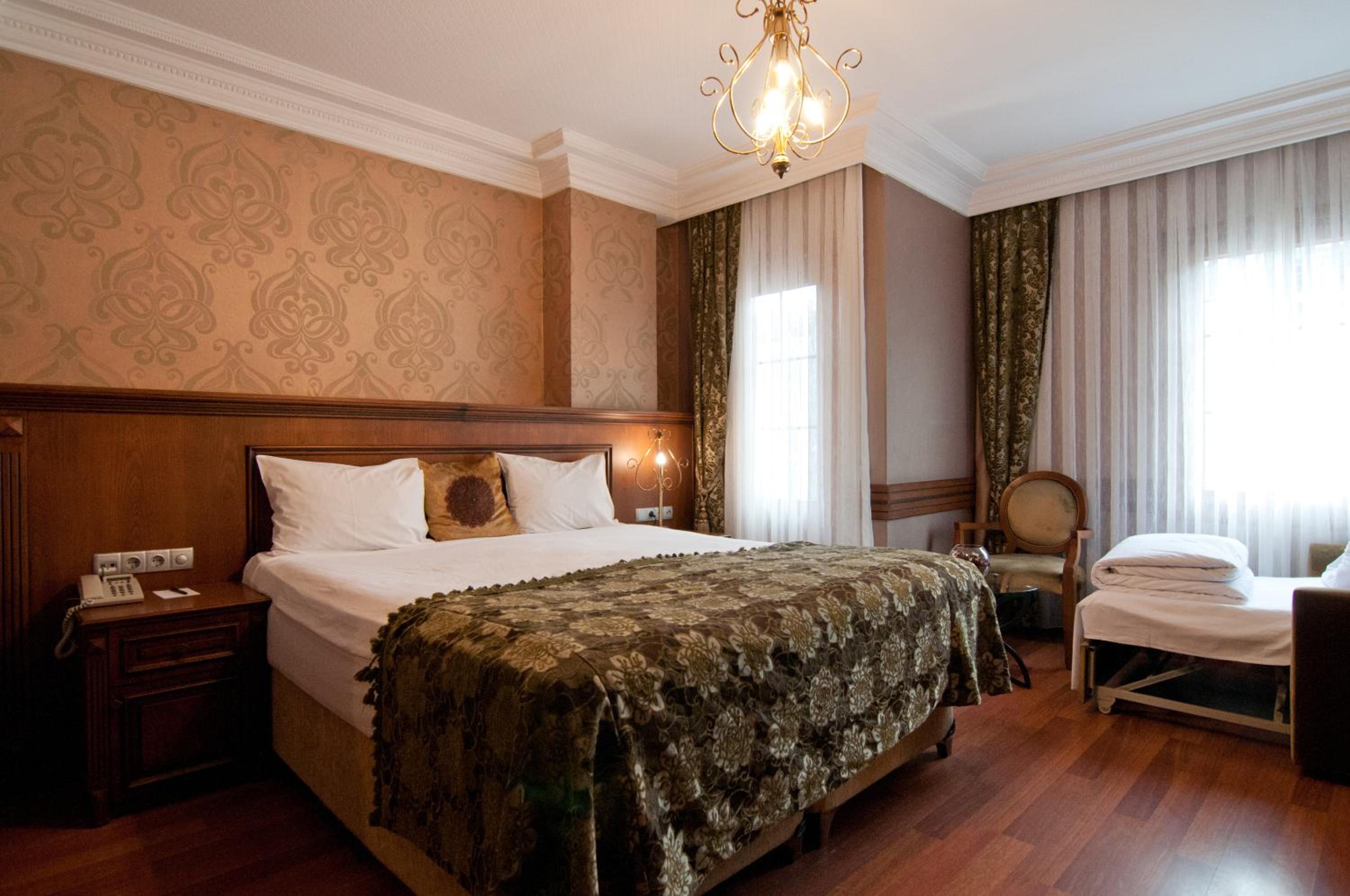 Superior Triple Room