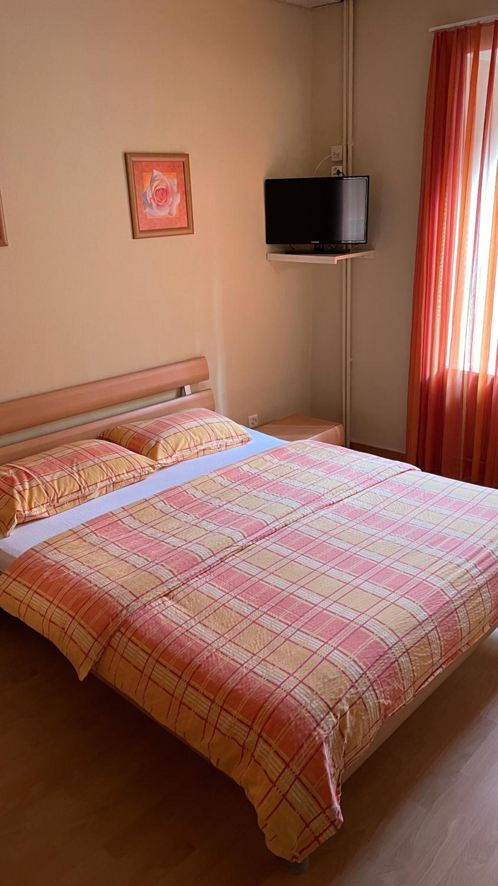 Double Room with Private Bathroom photo 2