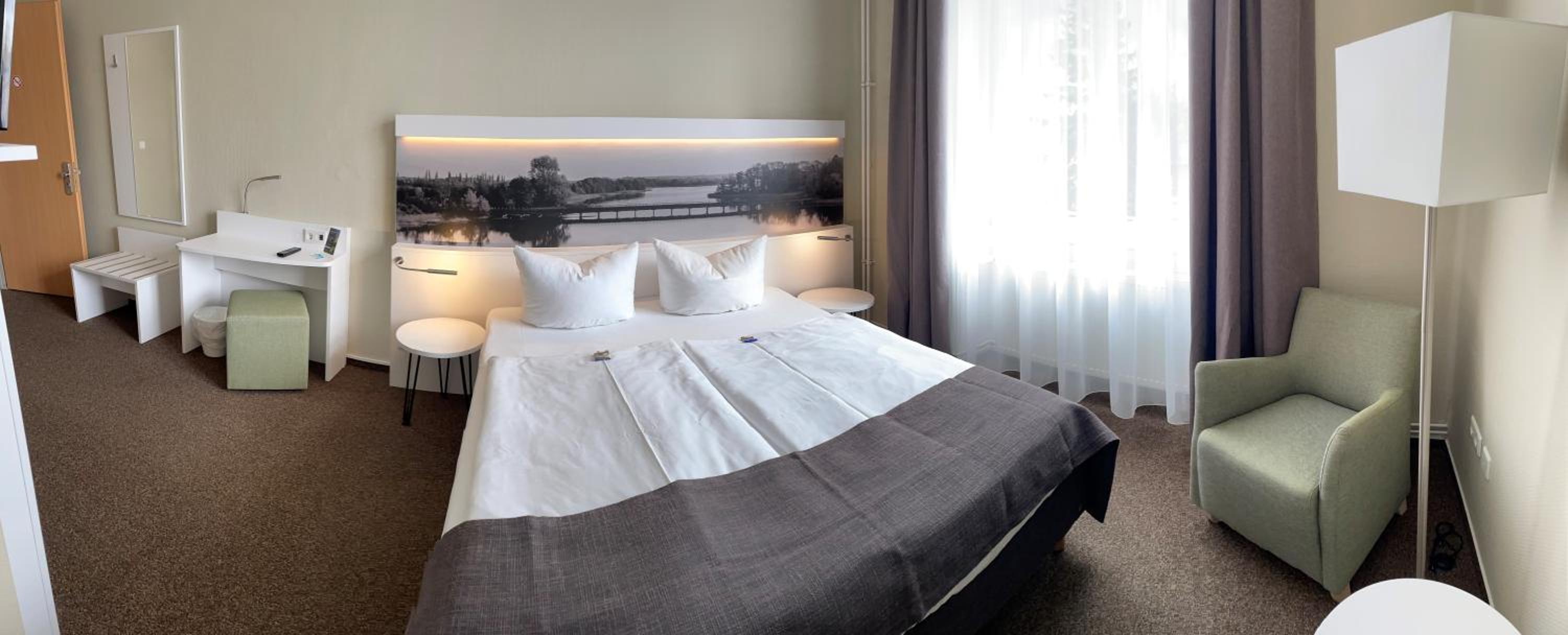 Standard Double Room - Photo 10