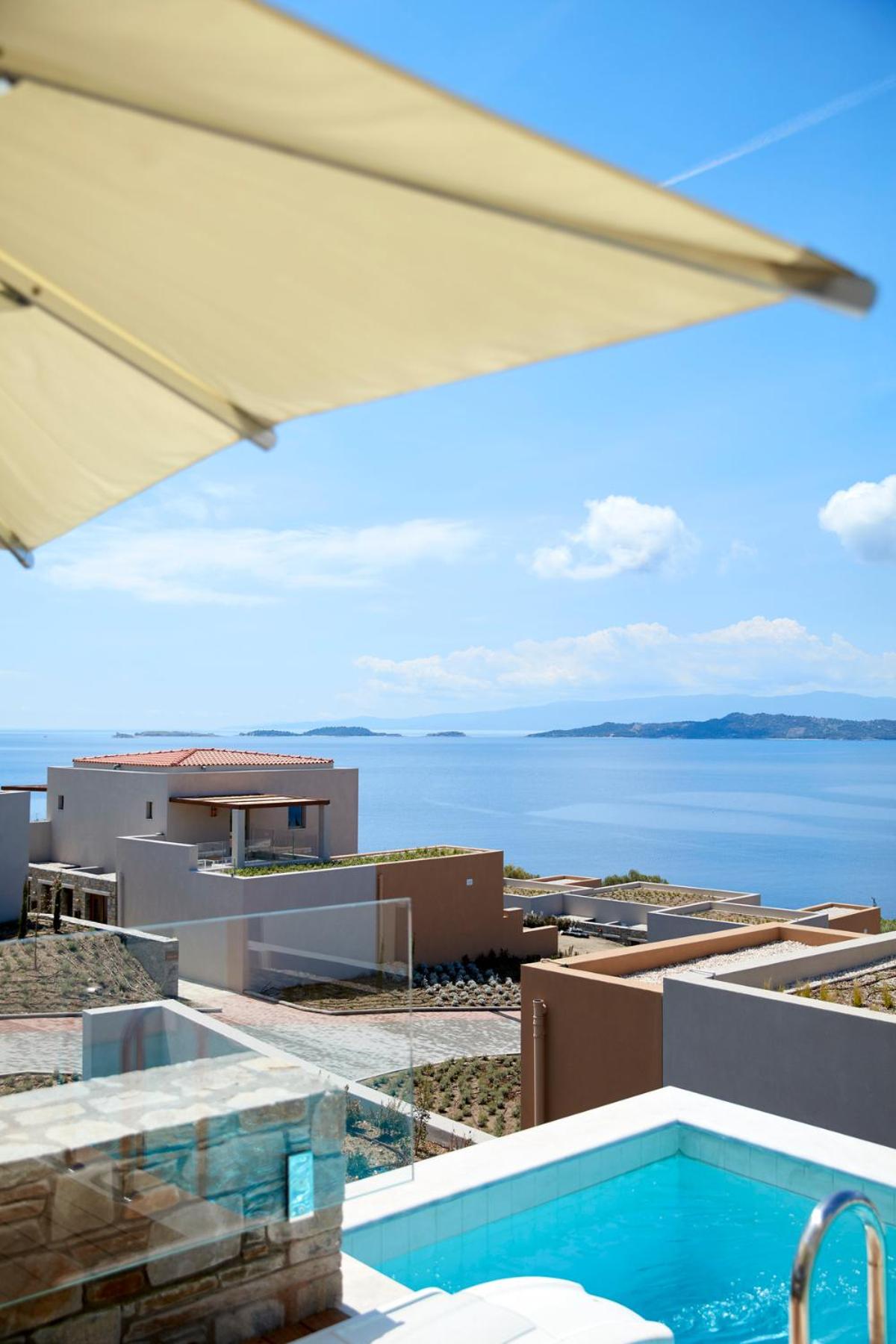 Junior Pool Villa with Private Garden