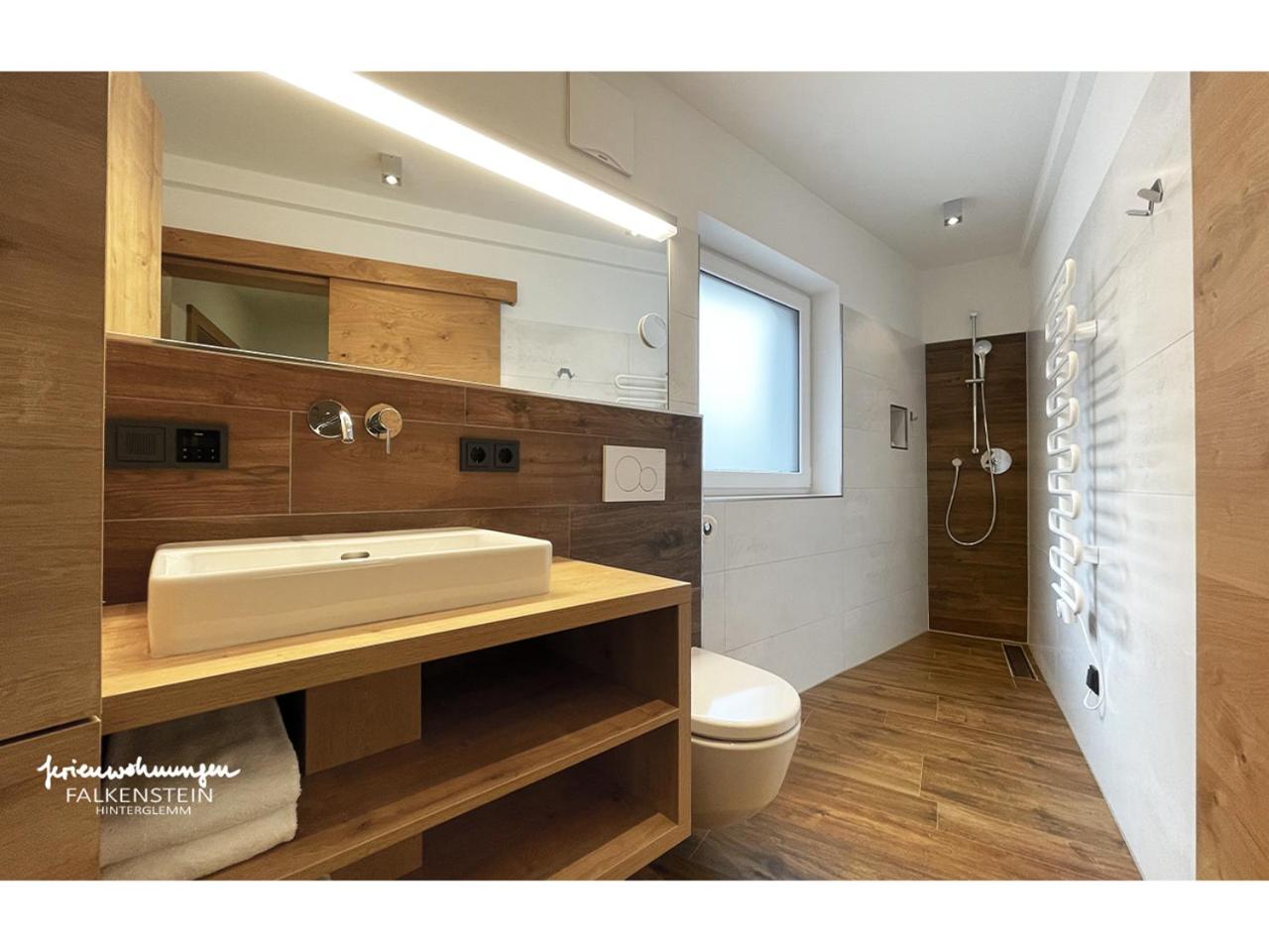 Studio Apartment photo 2