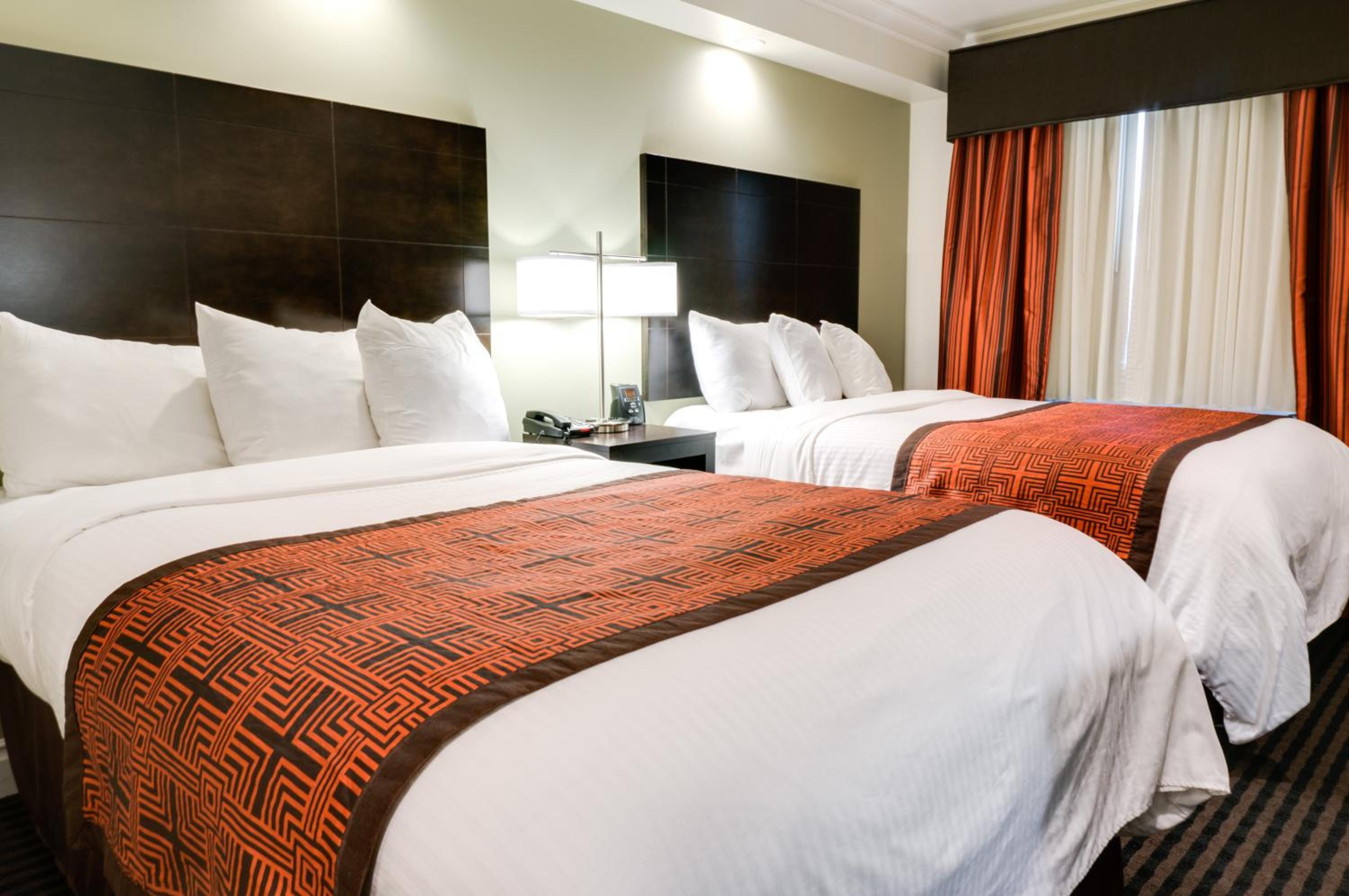 Double Room with Two Double Beds - Photo 8