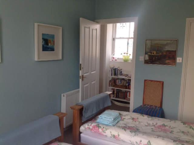 Standard Twin Room photo 2
