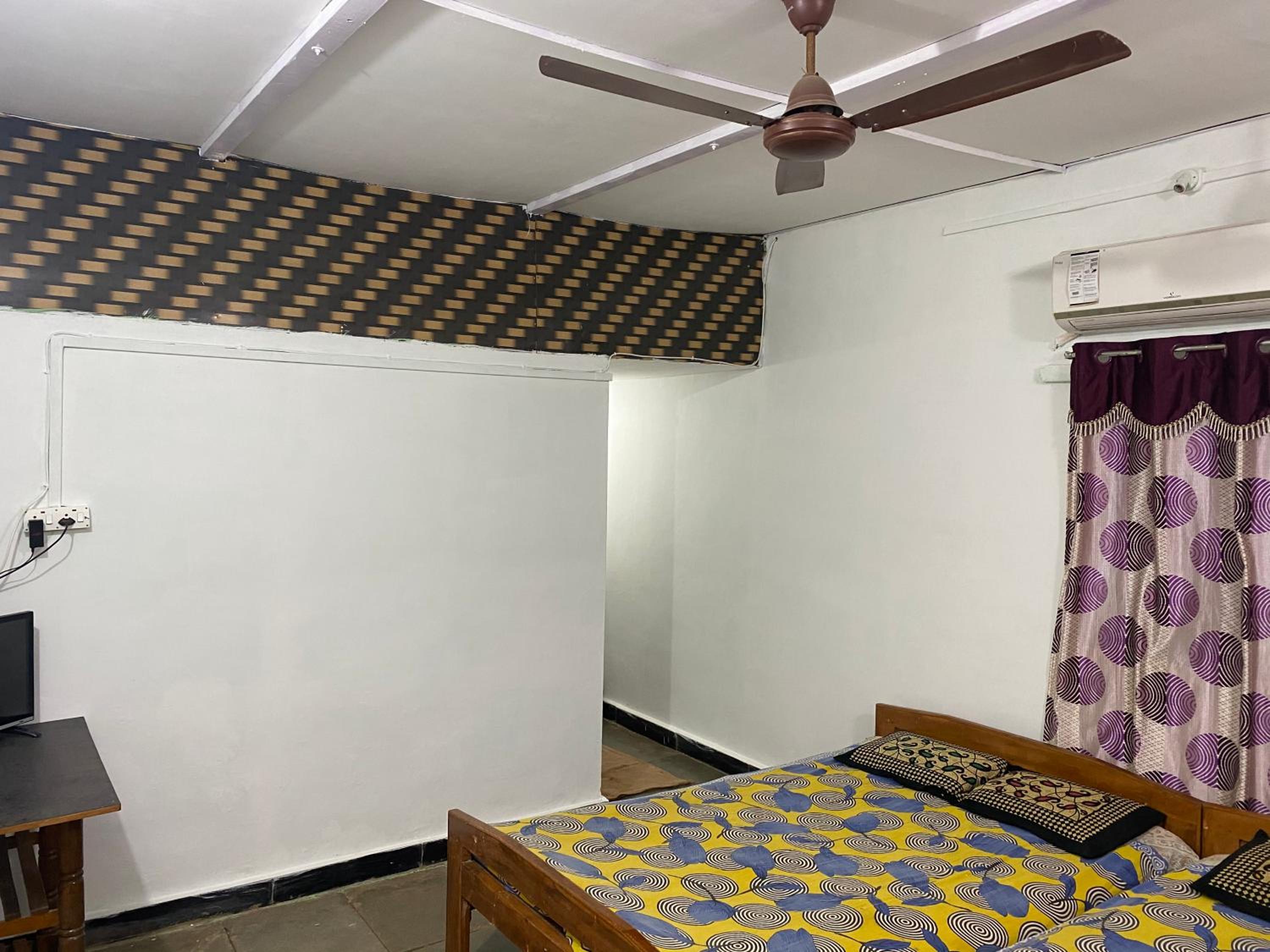 Family Room photo 3