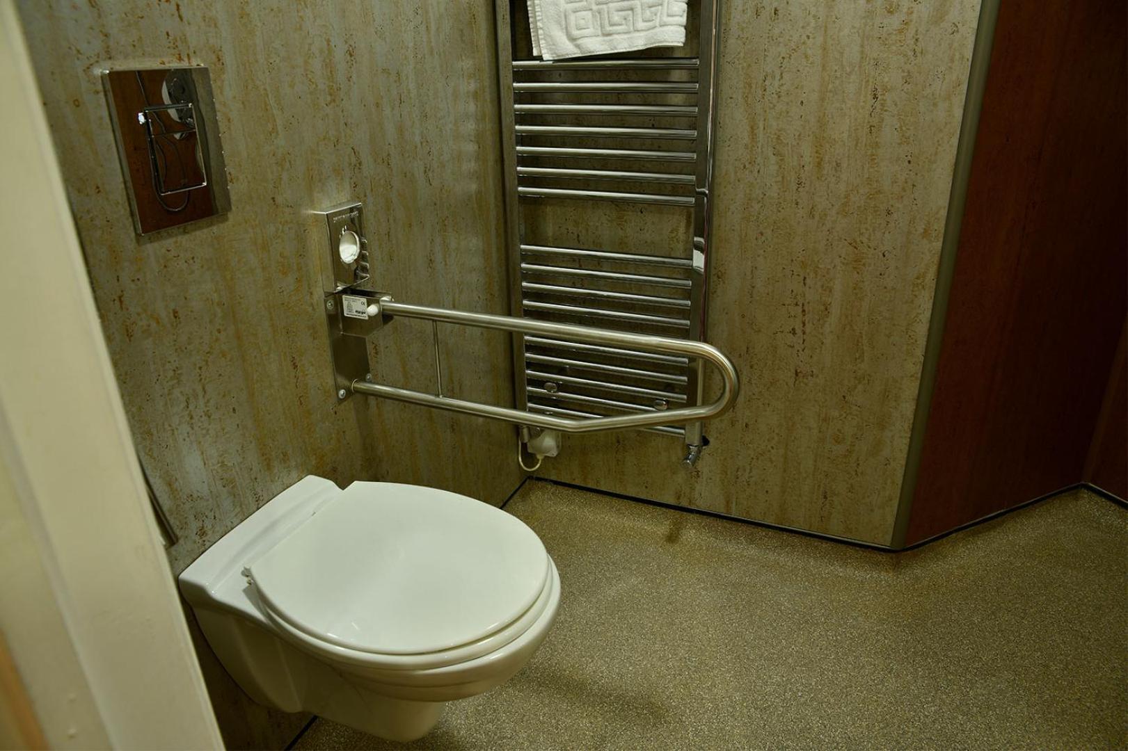 Comfort Triple Room with Shower