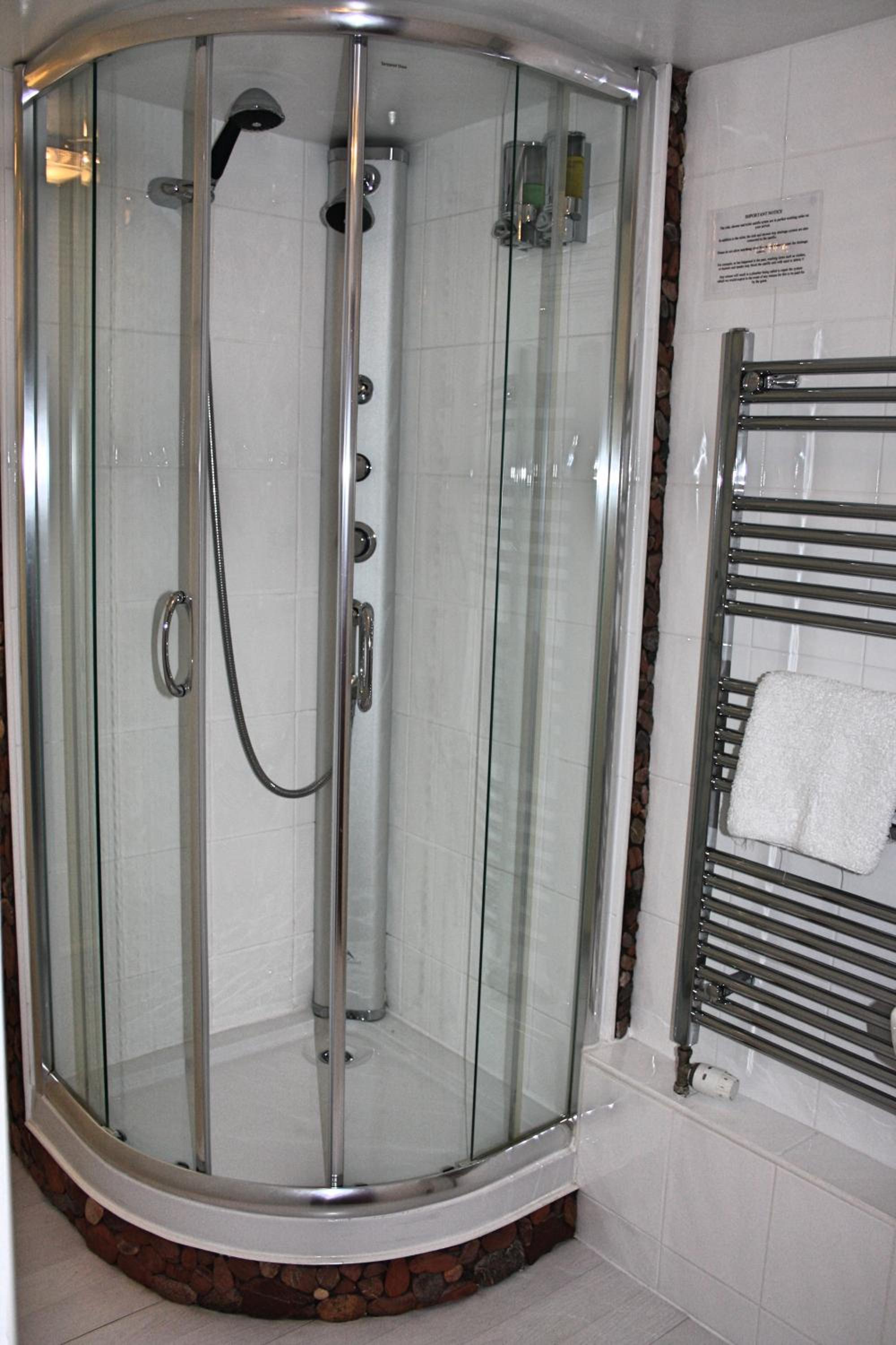Double or Twin Room with Shower photo 2