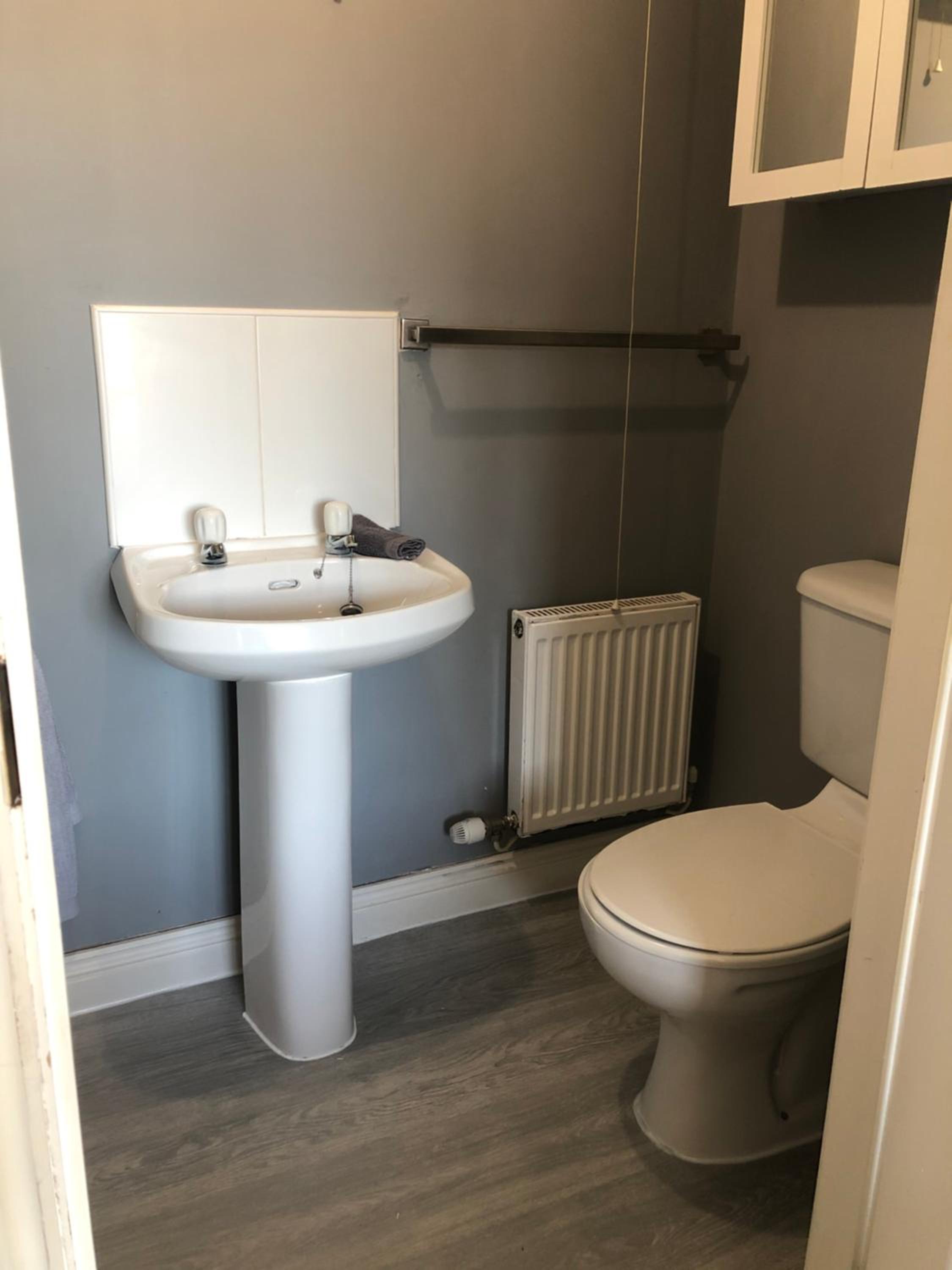 Three-Bedroom House photo 3