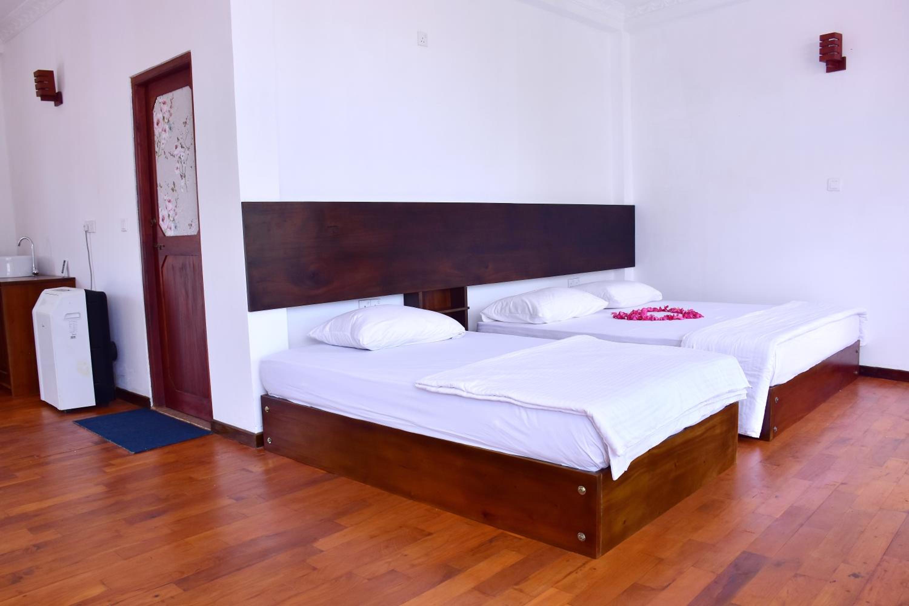 Deluxe Family Suite photo 1
