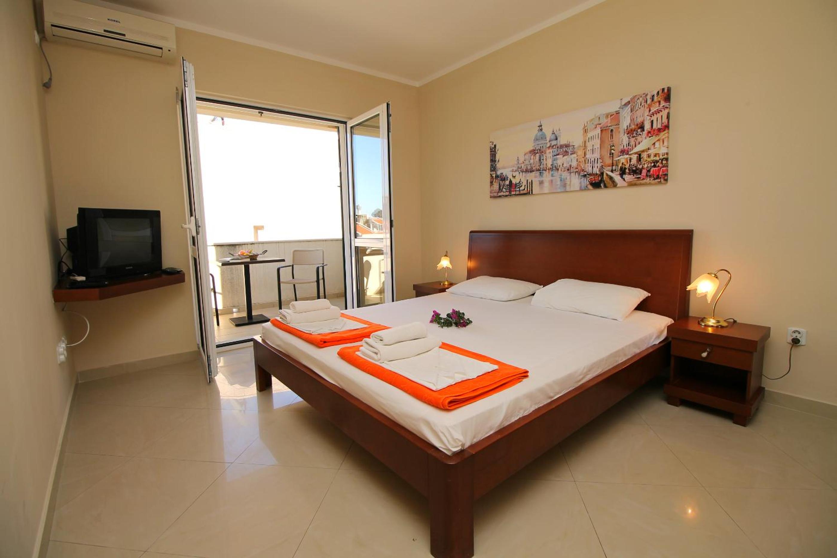 Double Room with Terrace photo 2