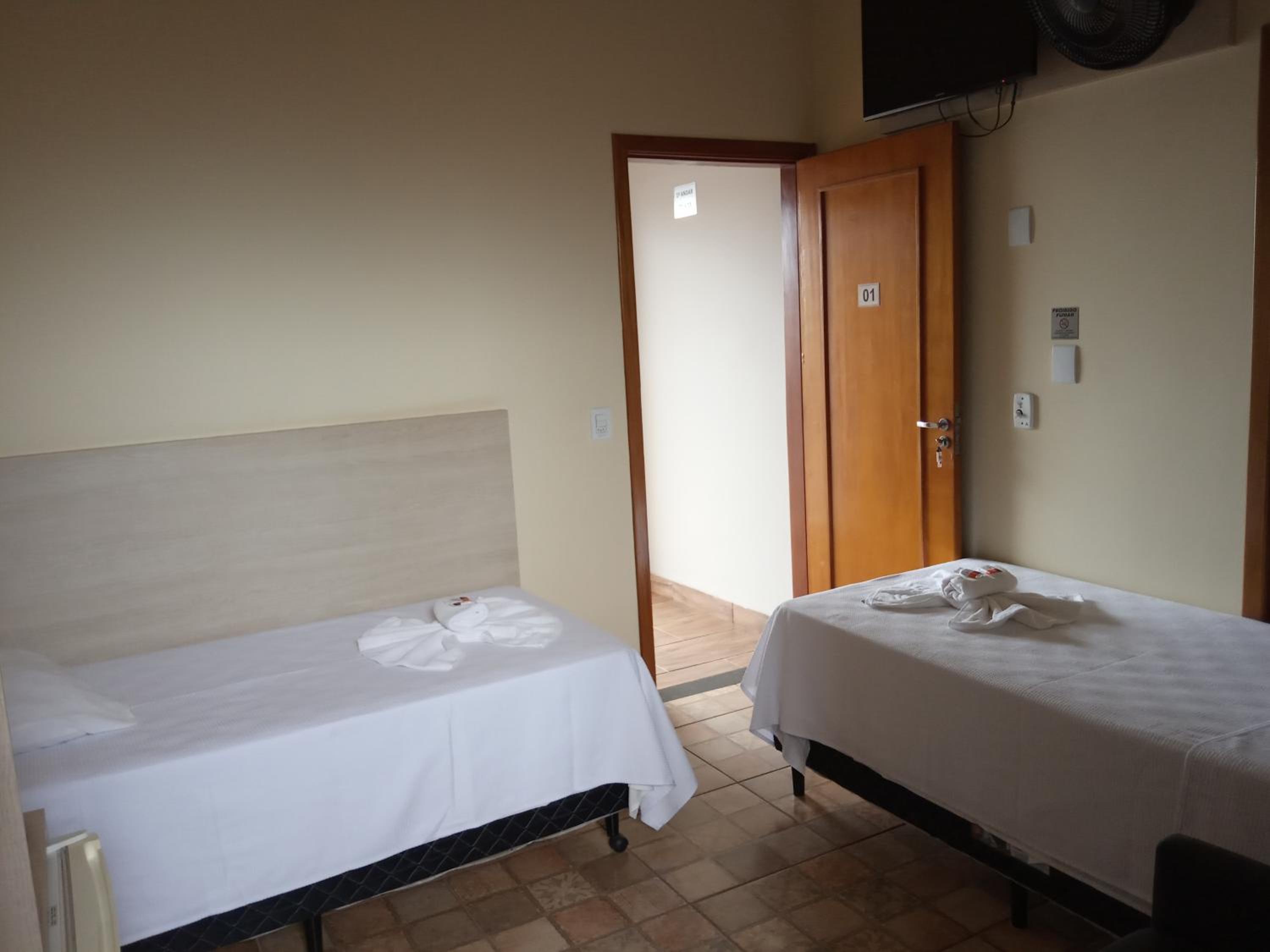 Standard Twin Room