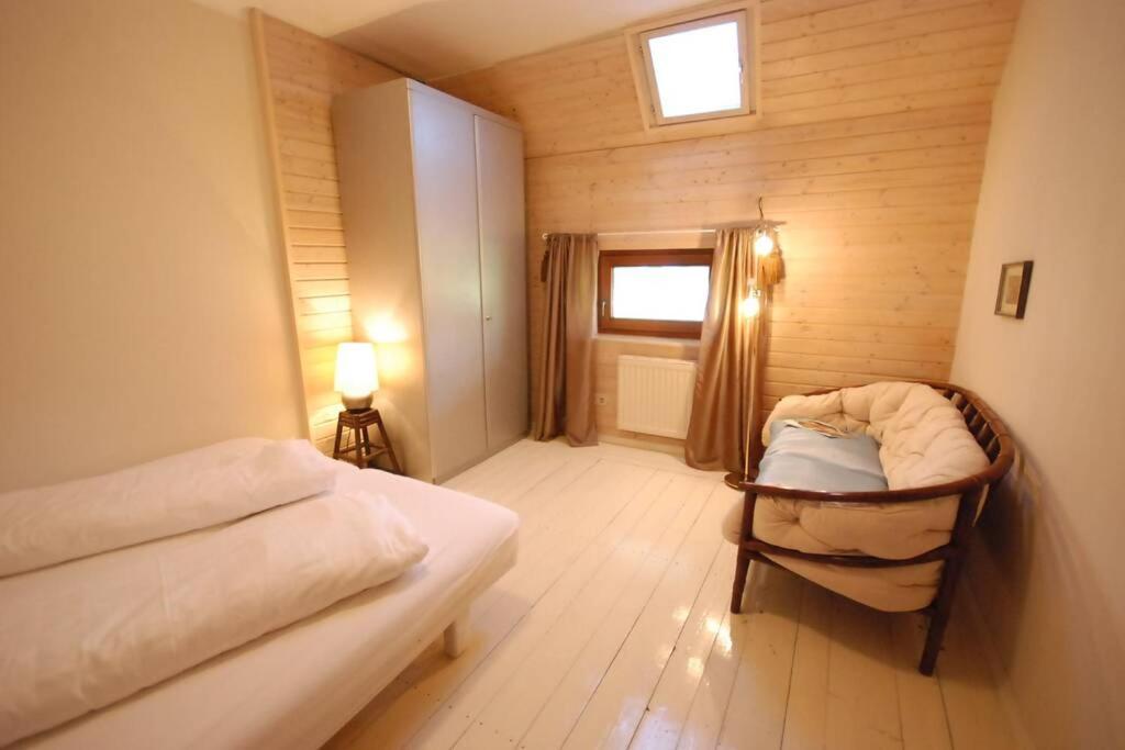 Three-Bedroom Apartment photo 3