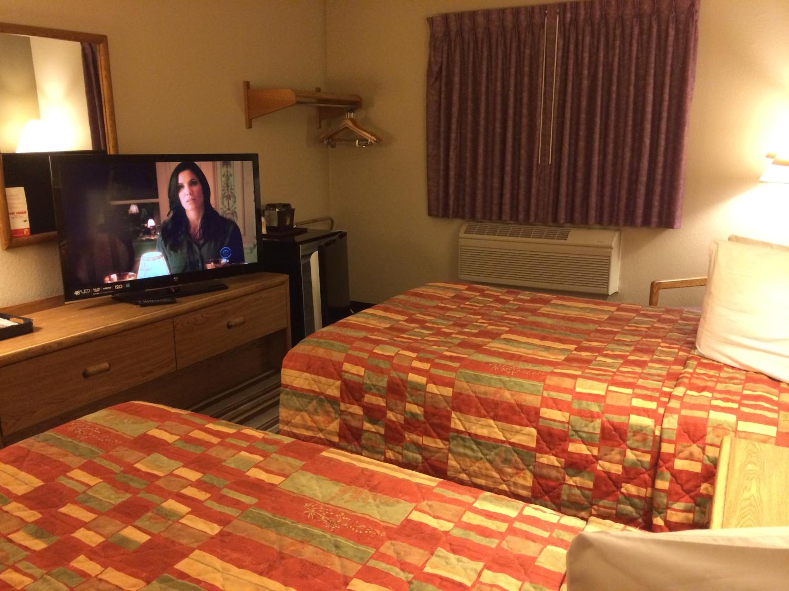 Double Room with Two Double Beds - Non-Smoking - Photo 1