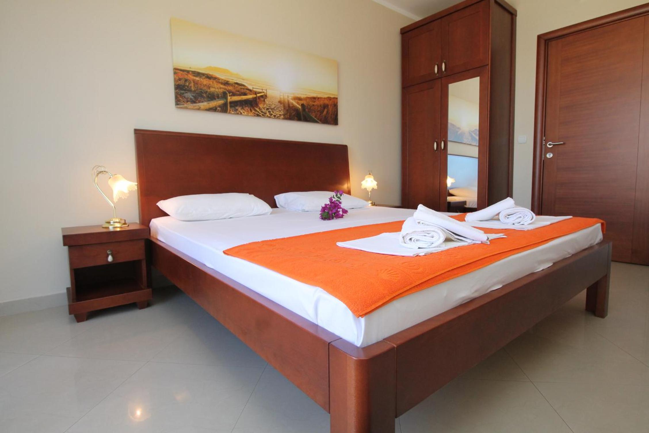 Double Room with Balcony and Sea View - Top Floor - Photo 4