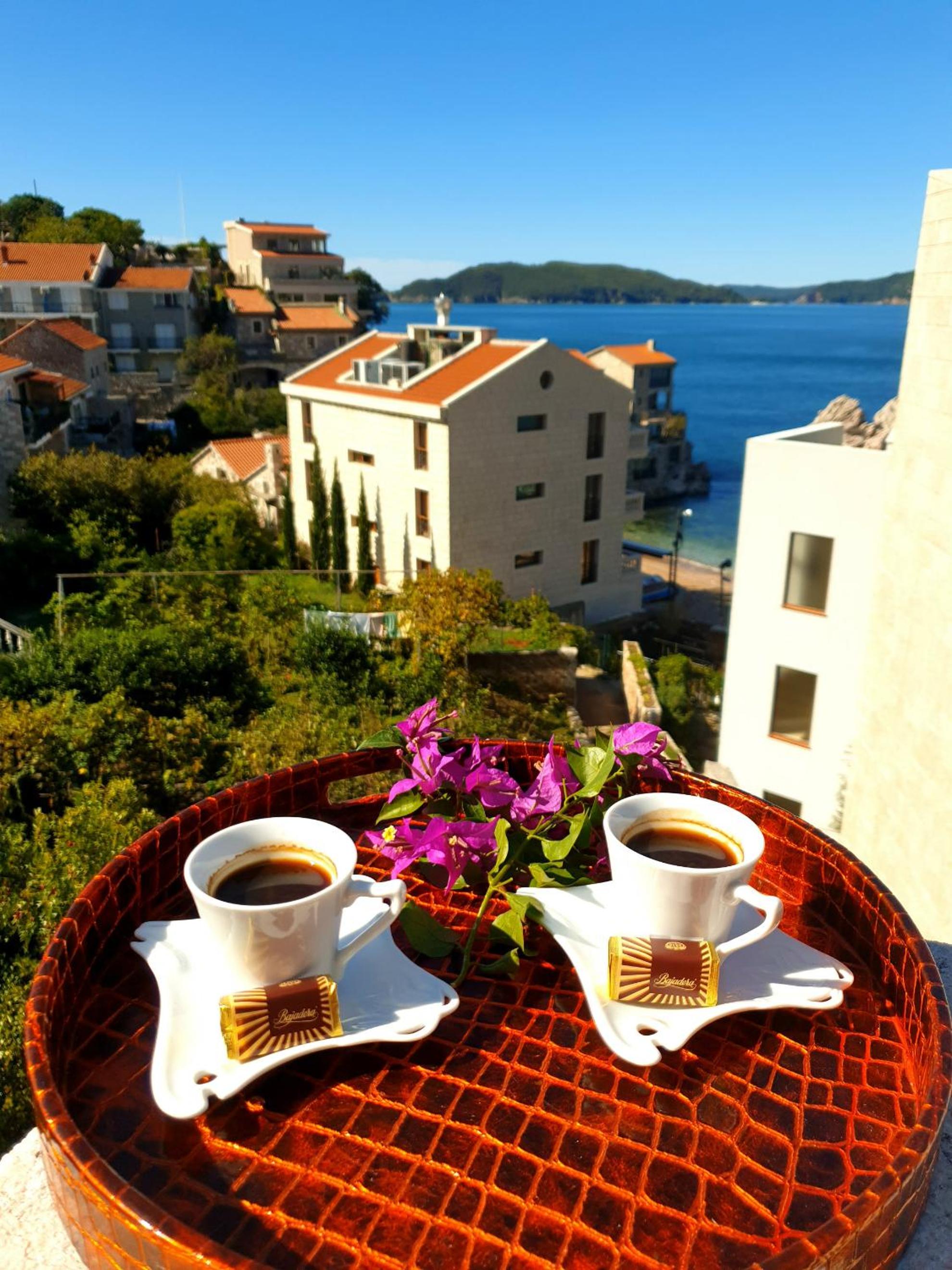 Double Room with Balcony and Sea View - Top Floor - Photo 15