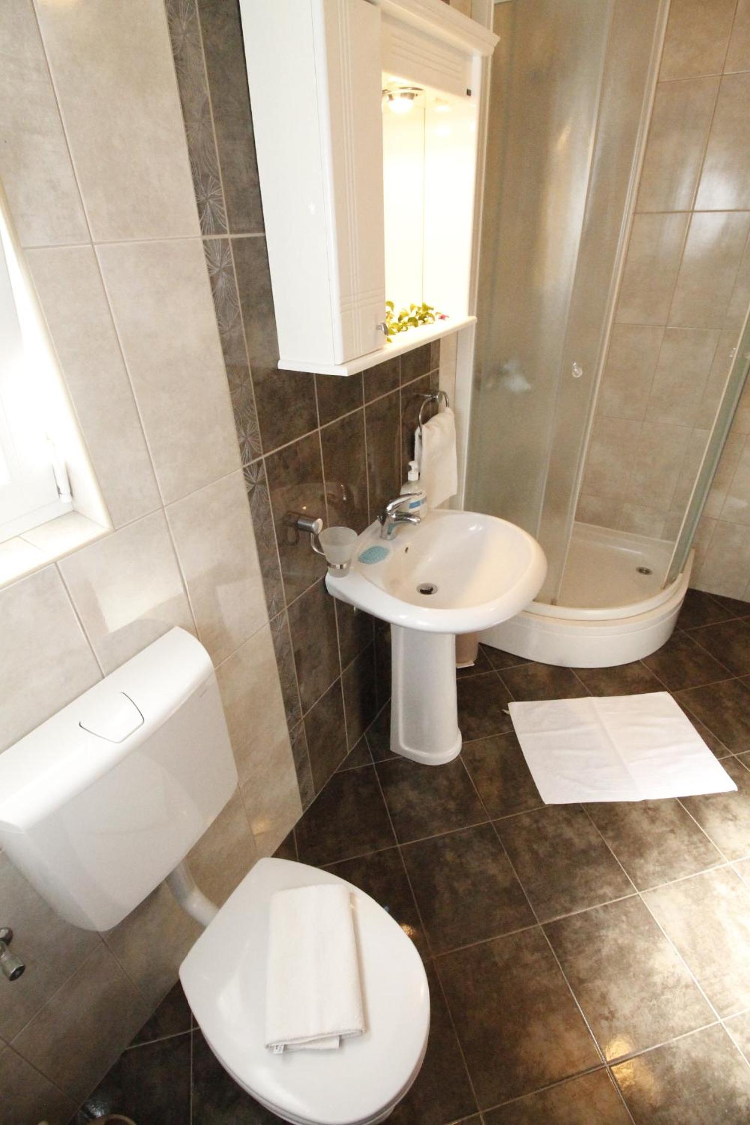 Double Room with Balcony and Sea View - Top Floor - Photo 7