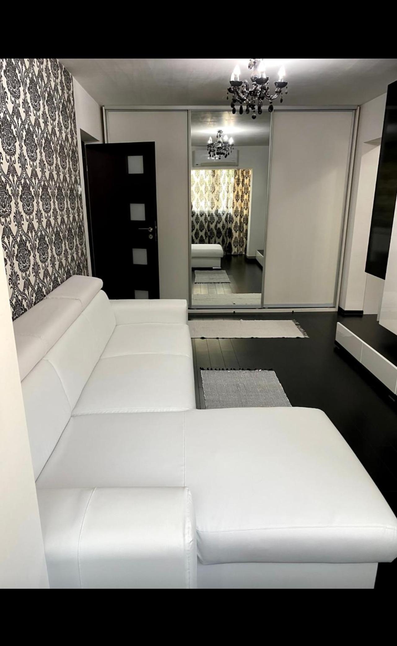 One-Bedroom Apartment - Photo 10