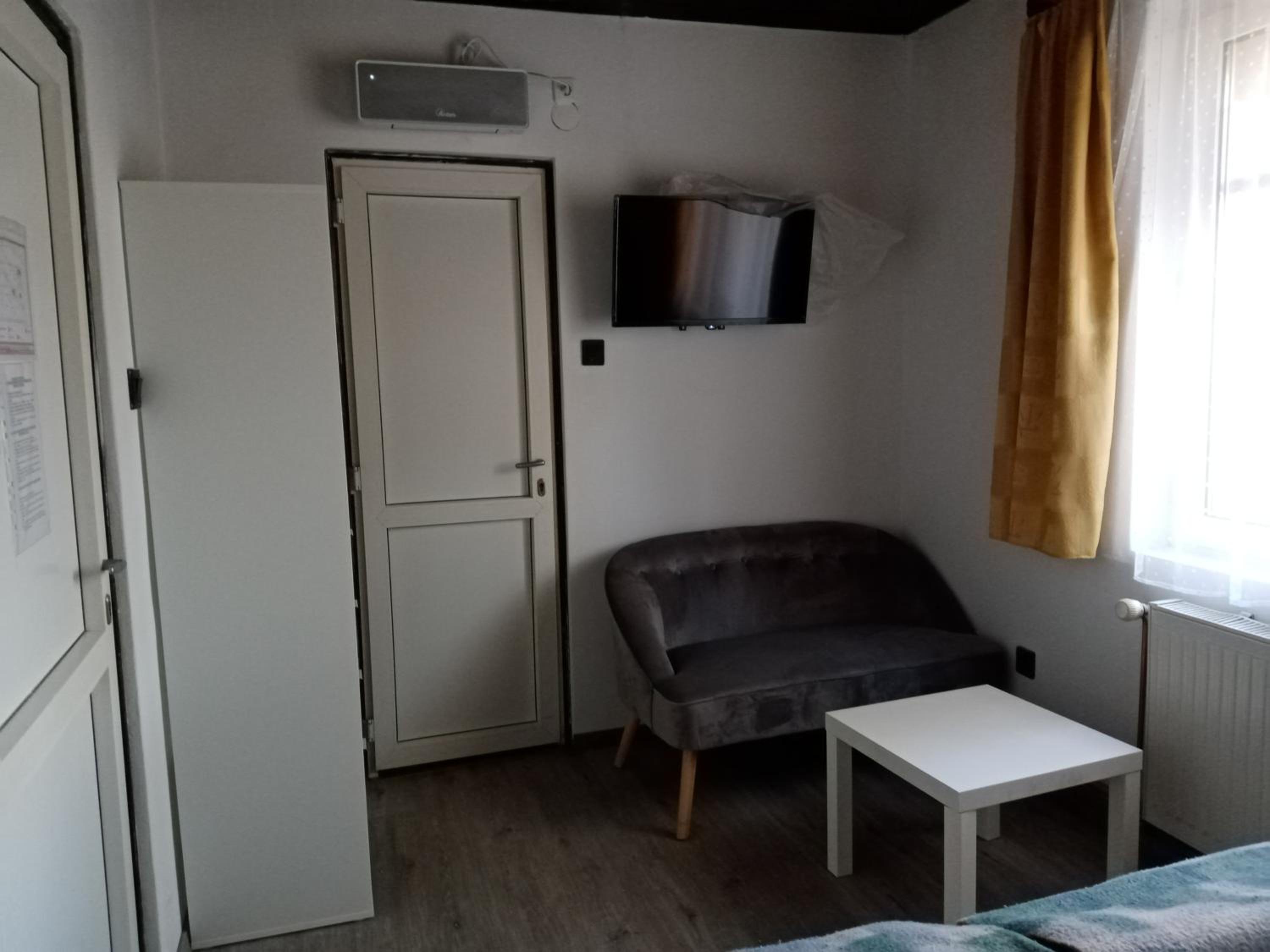 Standard Twin Room photo 1