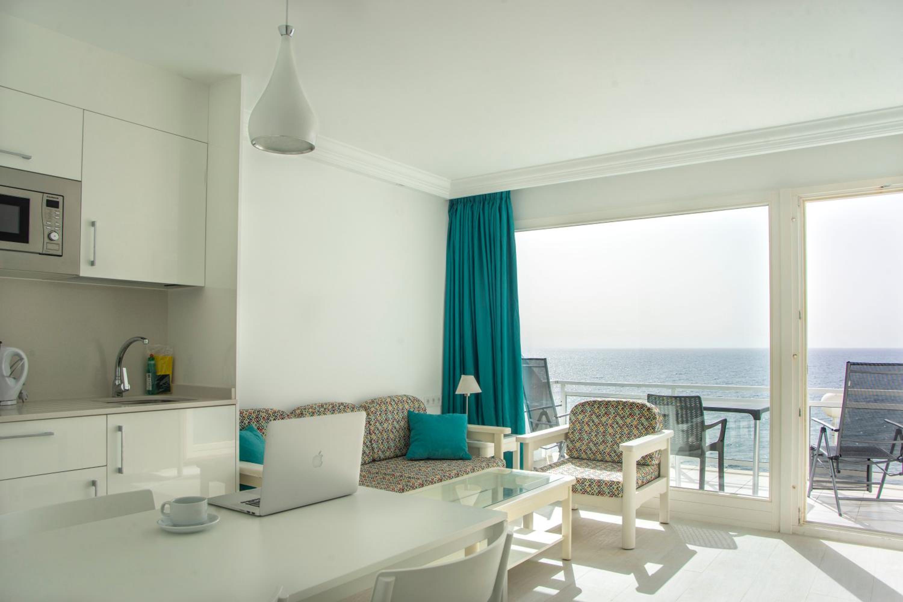 Apartamento con vista al mar