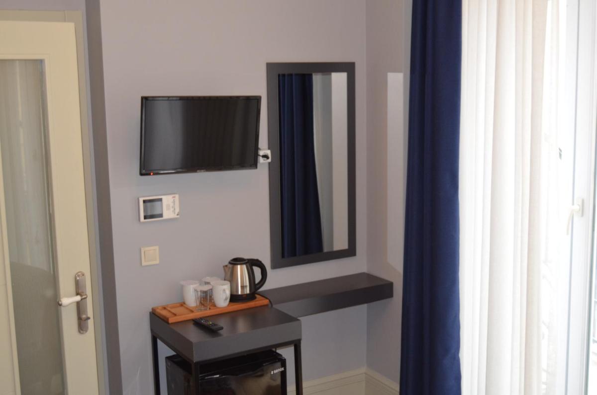 Double Room with Private Bathroom photo 1