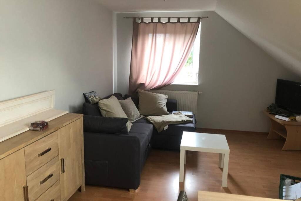 One-Bedroom Apartment - Photo 2