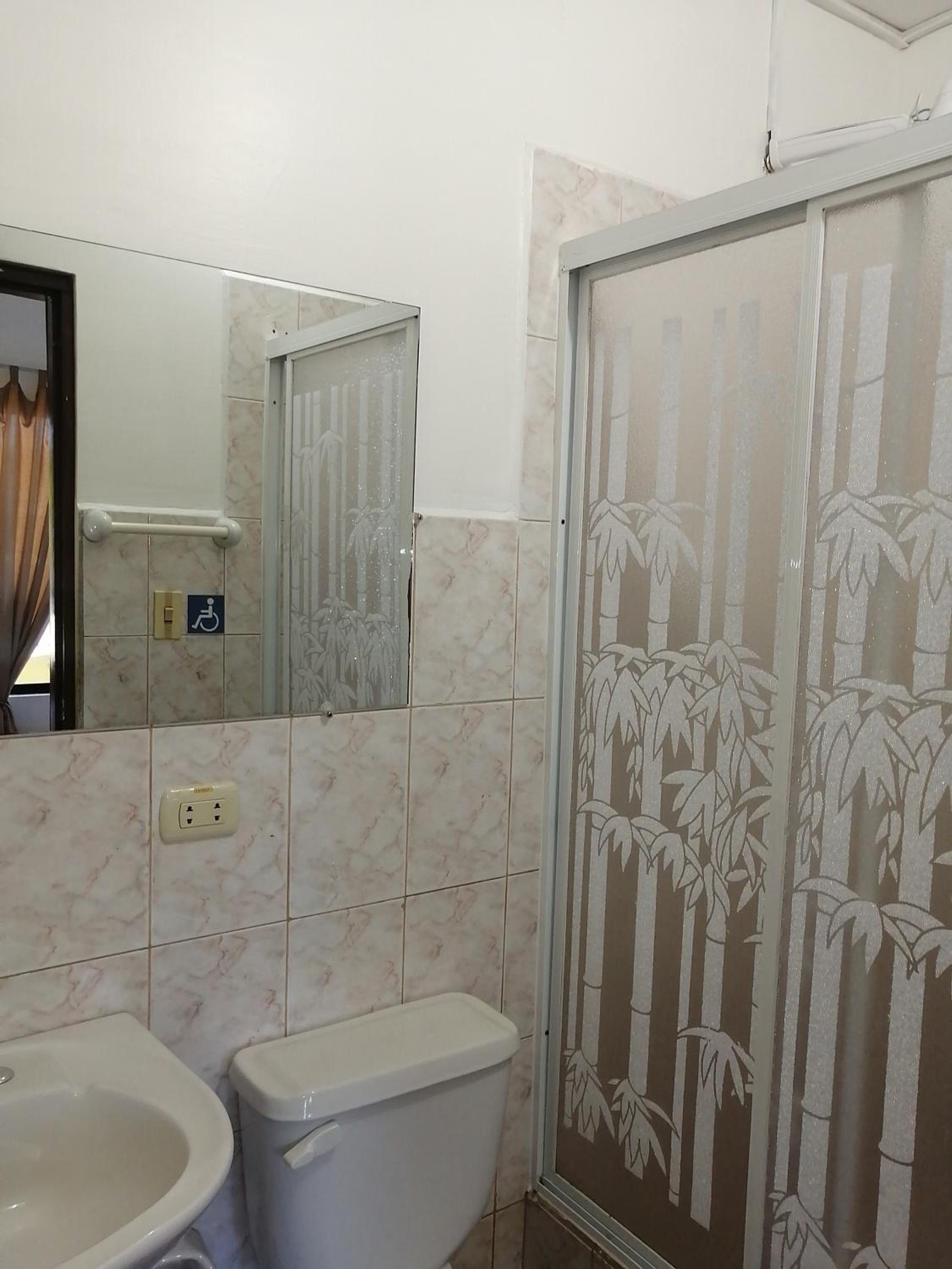 Triple Room with Private Bathroom photo 1