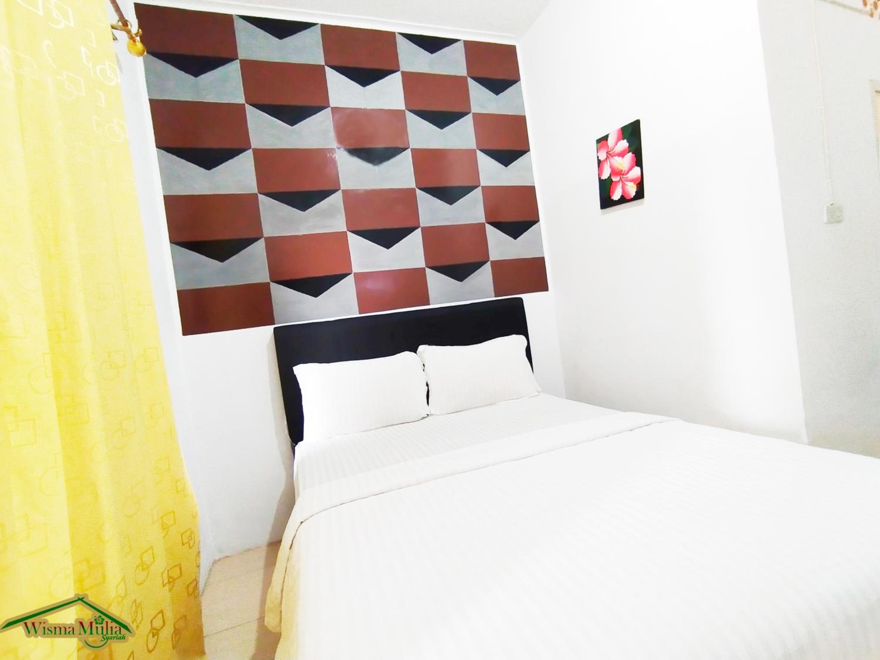 Budget Double Room - Photo 2