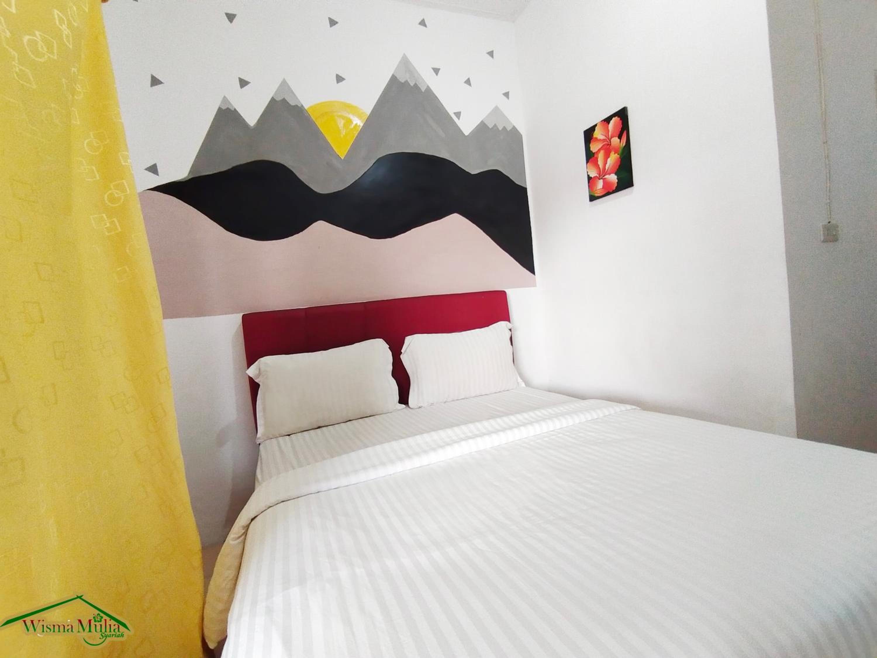 Budget Double Room - Photo 18