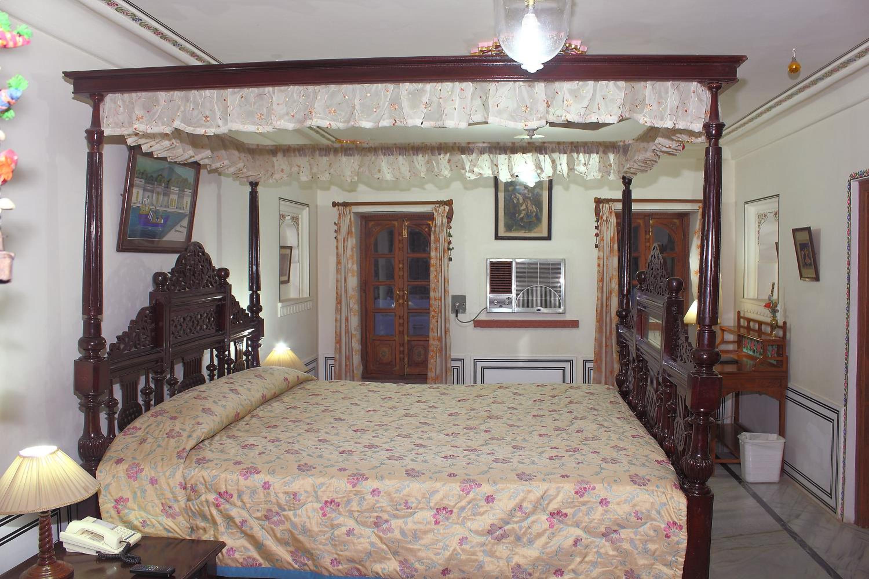 Superior Deluxe Double or Twin Room  - Photo 4
