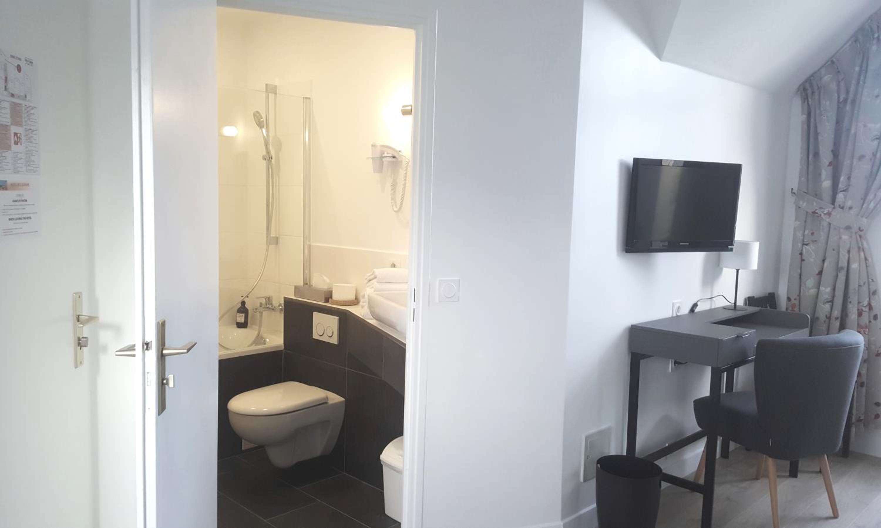 Superior Double or Twin Room with Terrace - Photo 3