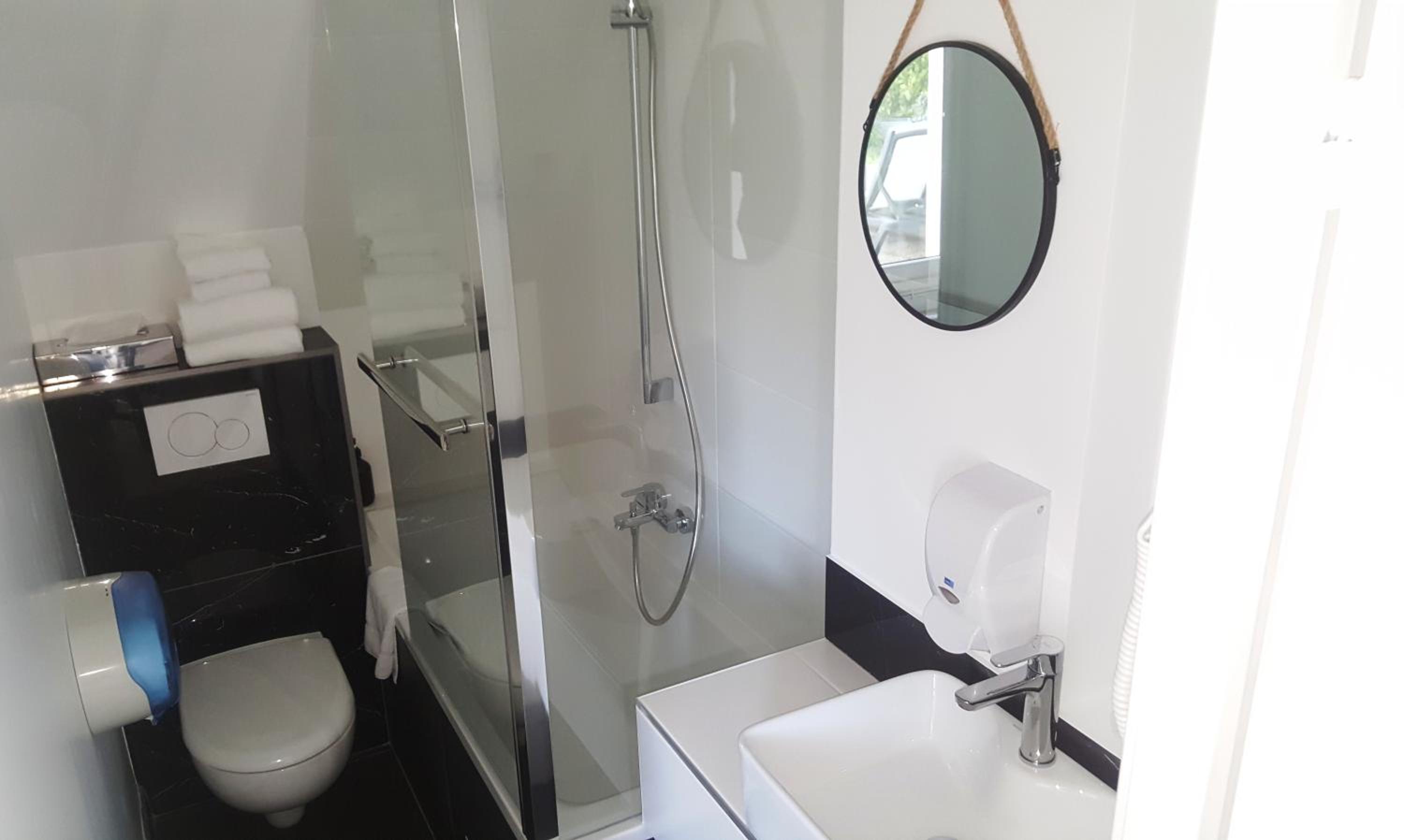 Superior Double or Twin Room with Terrace - Photo 7
