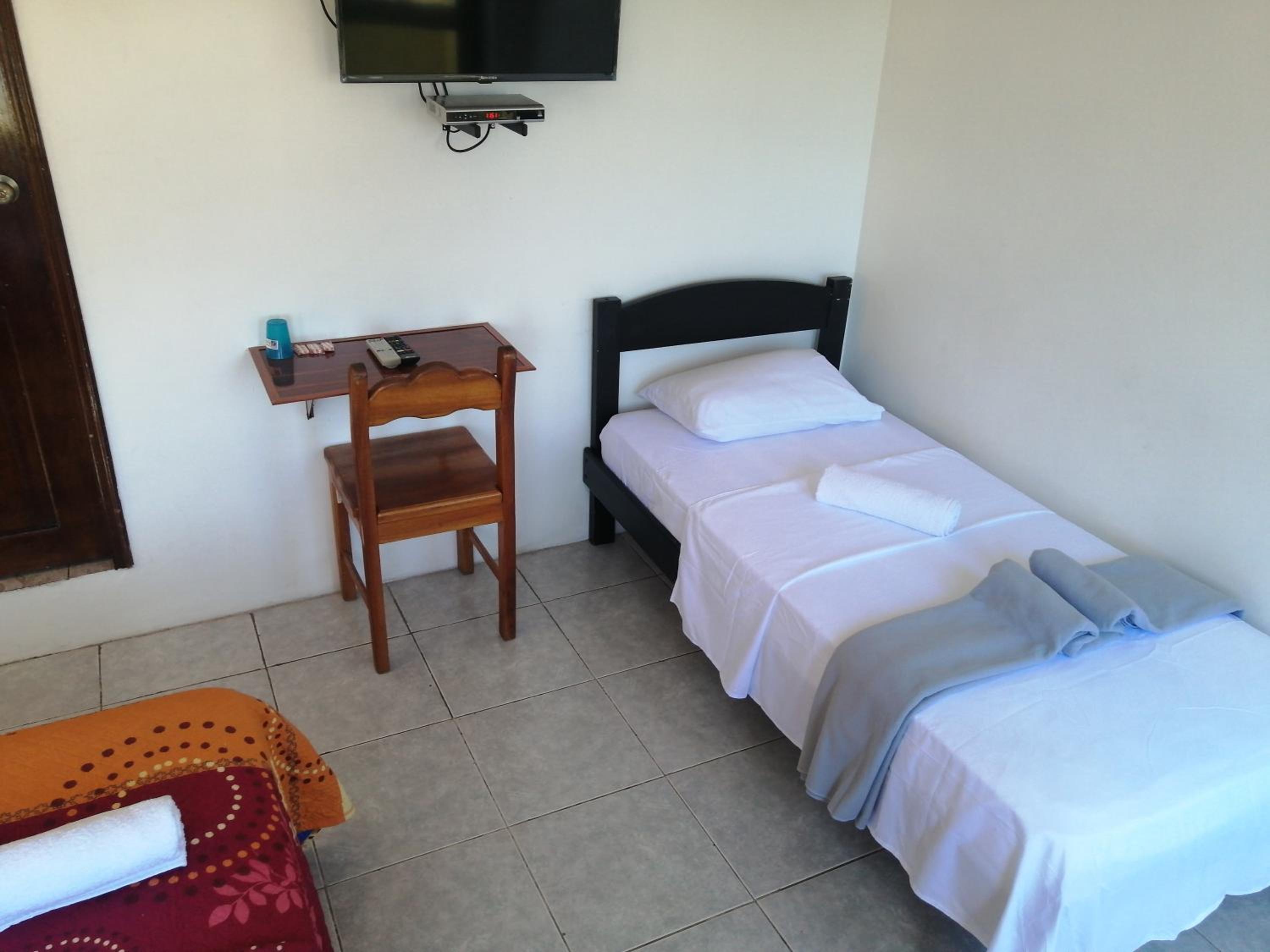 Triple Room with Private Bathroom photo 1