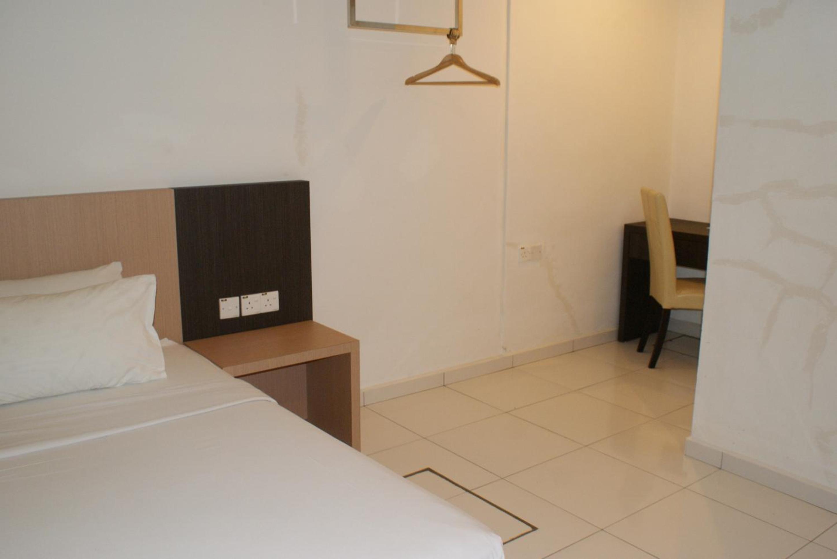 Standard Single Room No Window photo 3