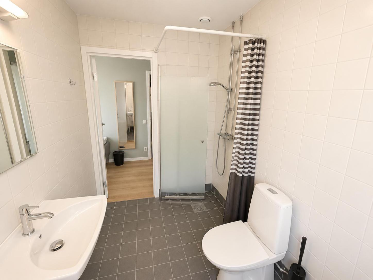 Twin Room with Private Bathroom