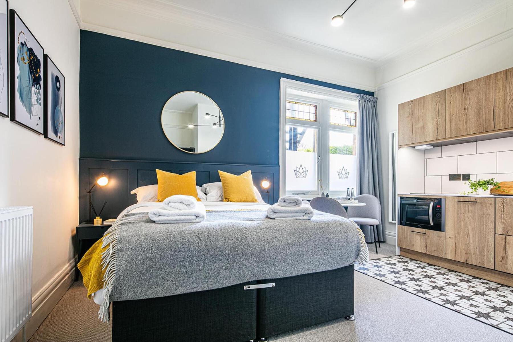 Ground Floor King Studio