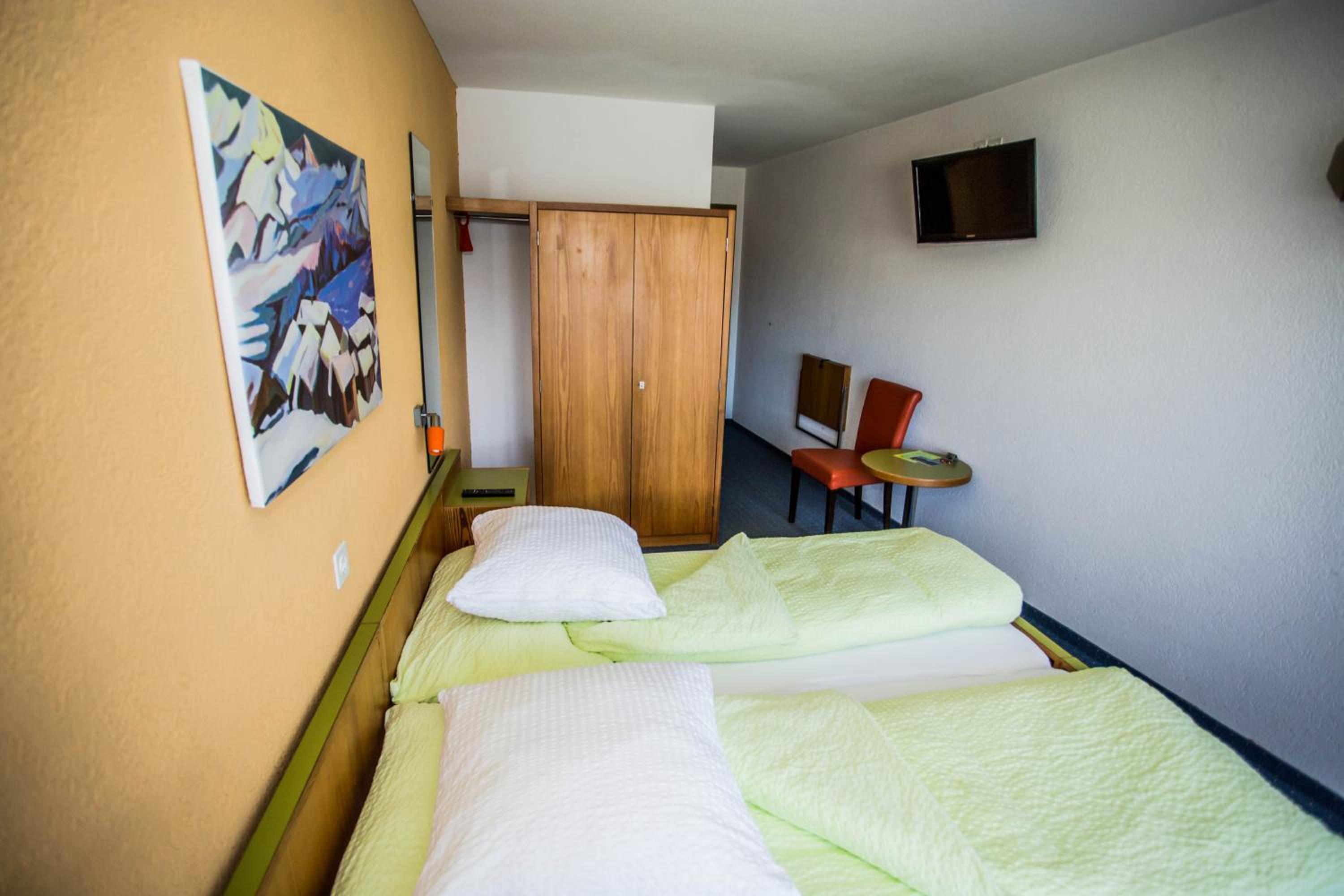 Budget Double Room photo 2