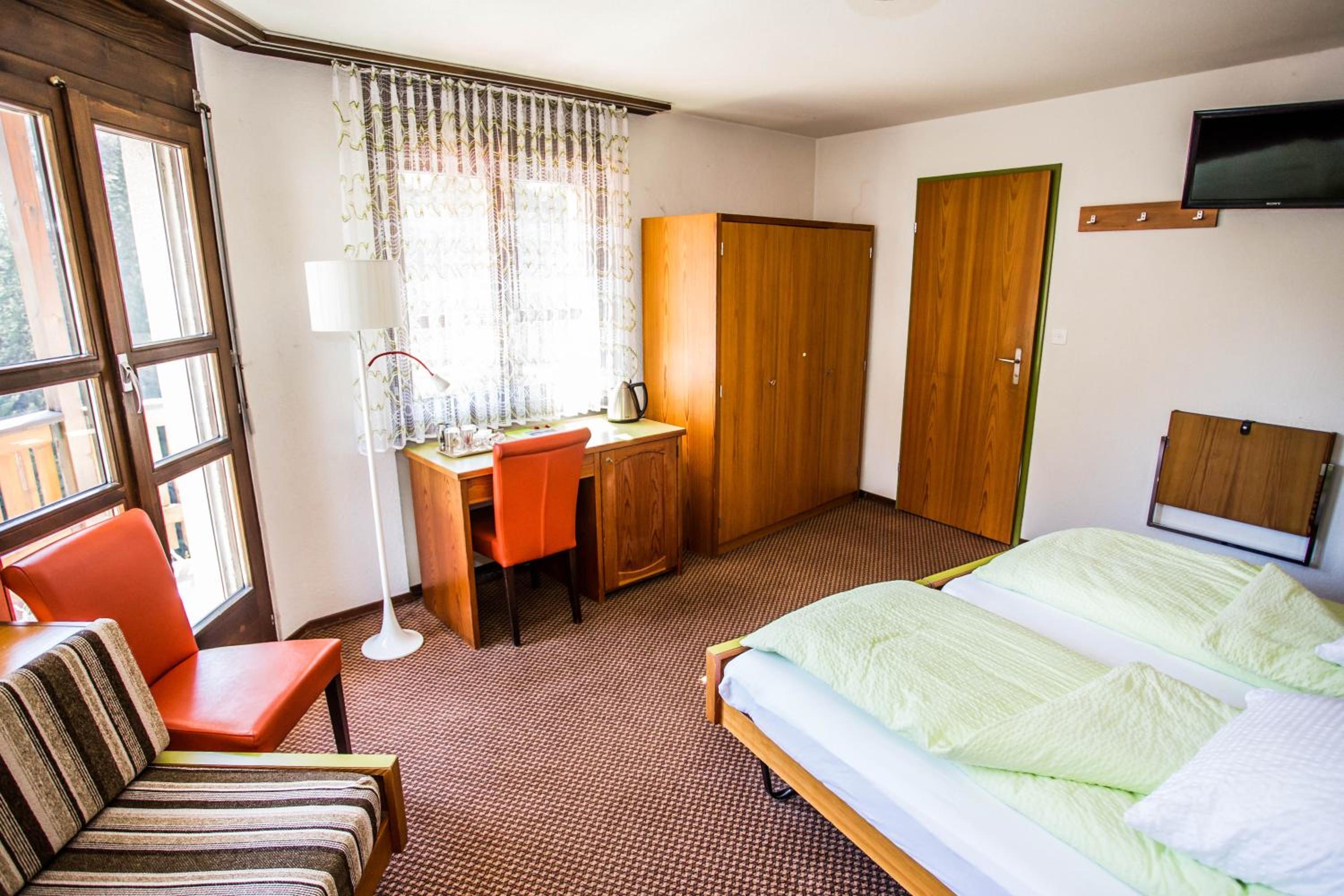 Superior Double Room with Balcony - Photo 6