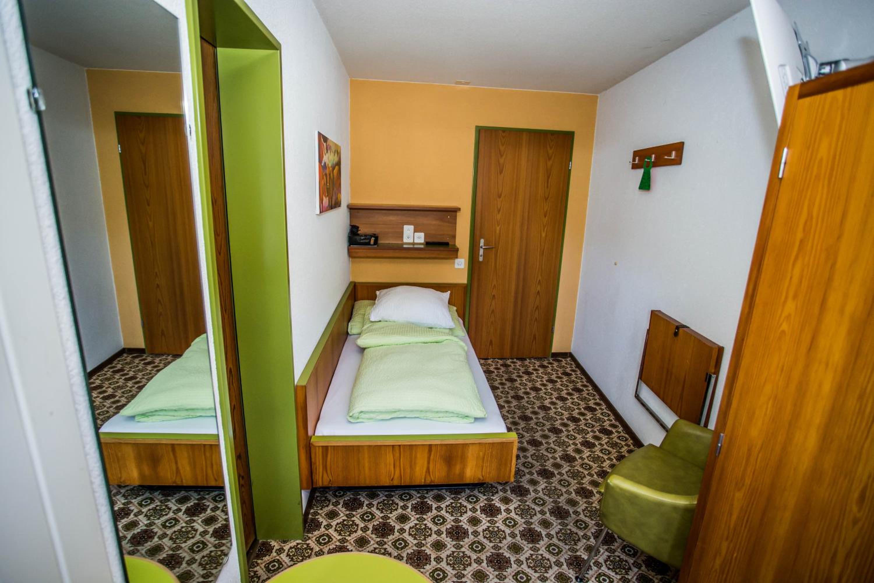 Single Room with Balcony photo 2