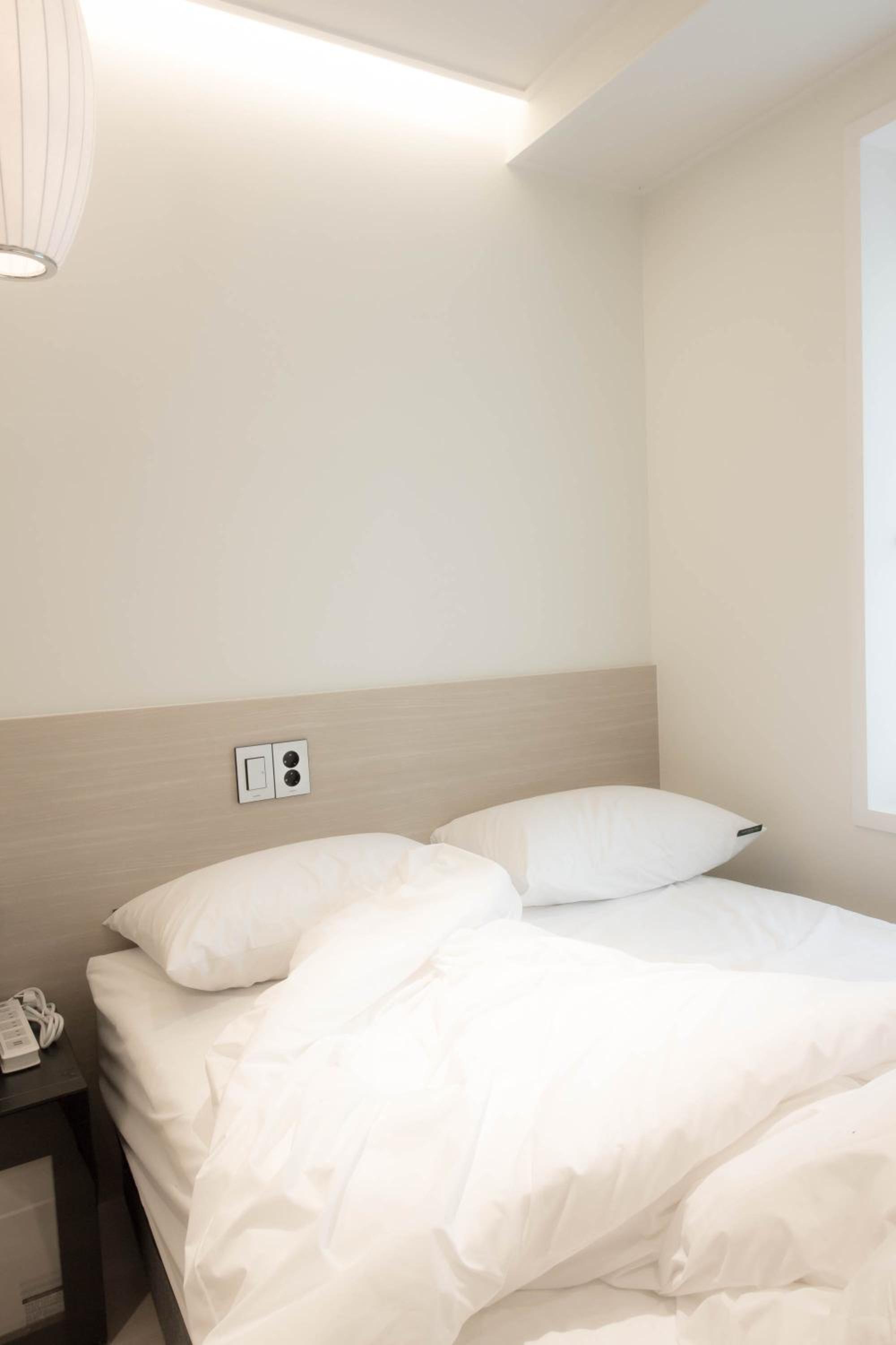 Double Room - Photo 4