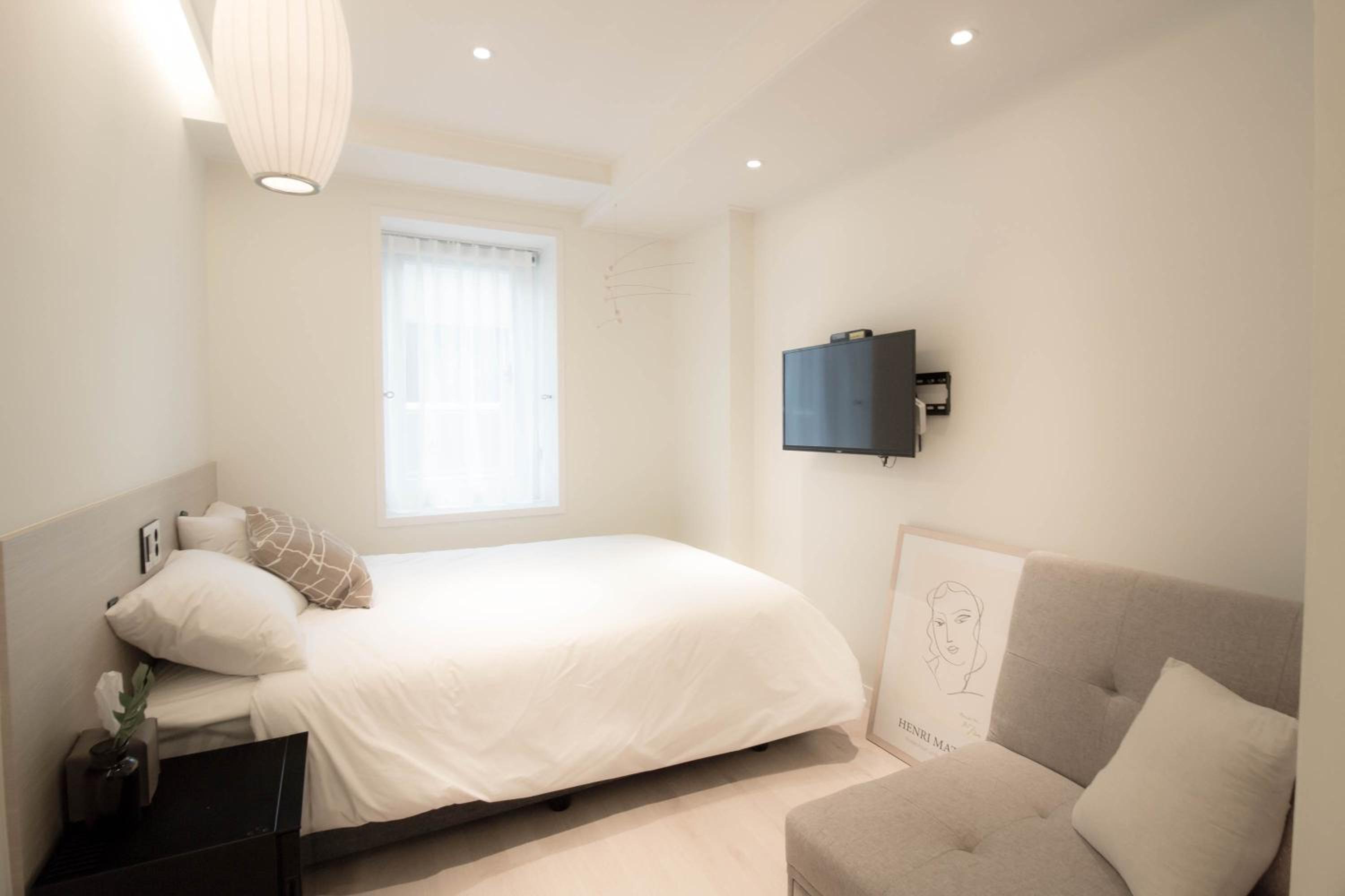 Double Room - Photo 16