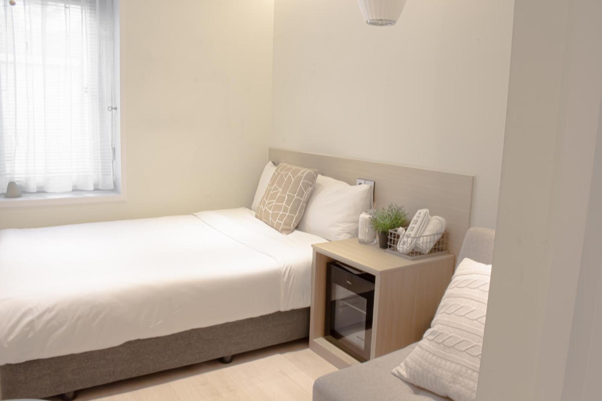 Double Room - Photo 10