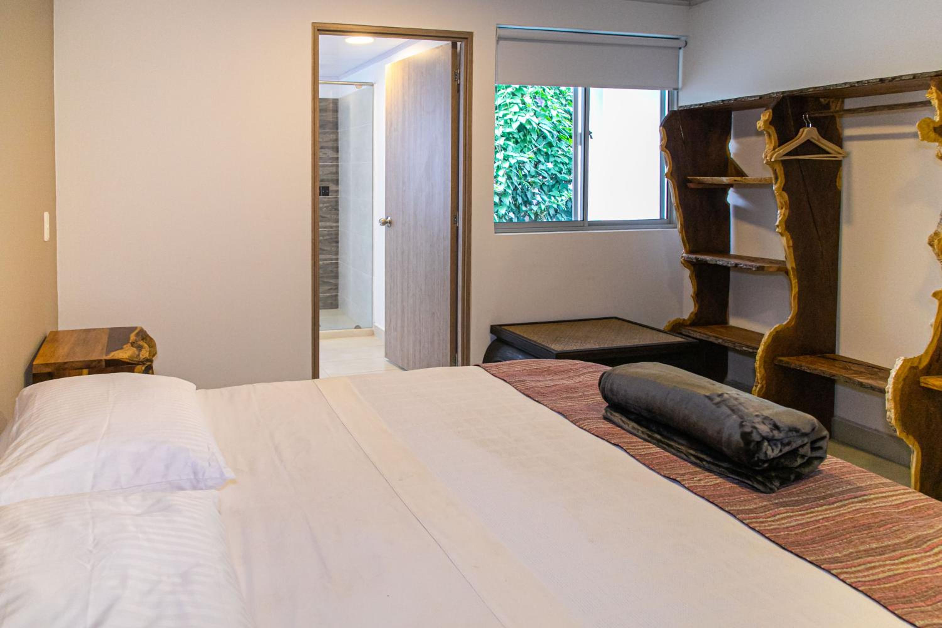 Deluxe Queen Room photo 2