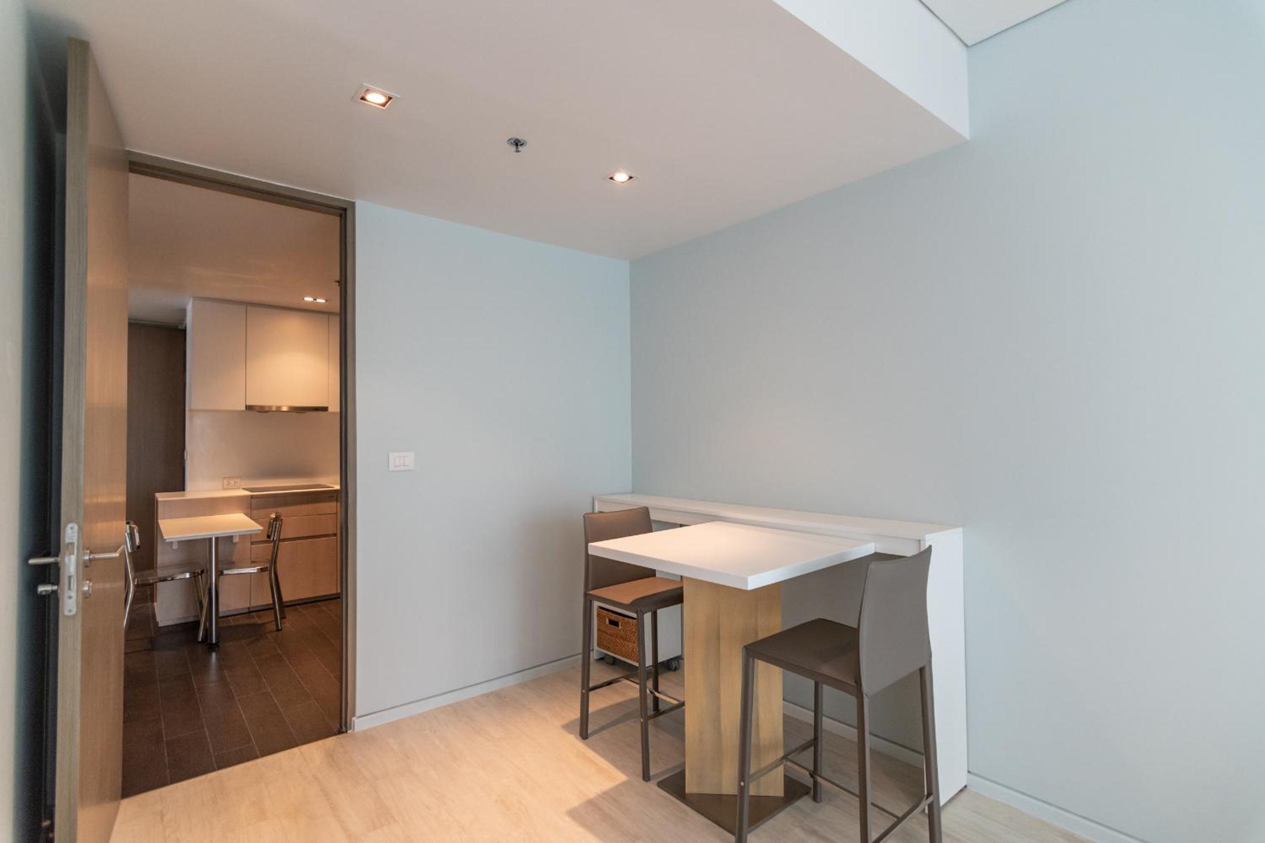 Three-Bedroom Suite - Photo 4