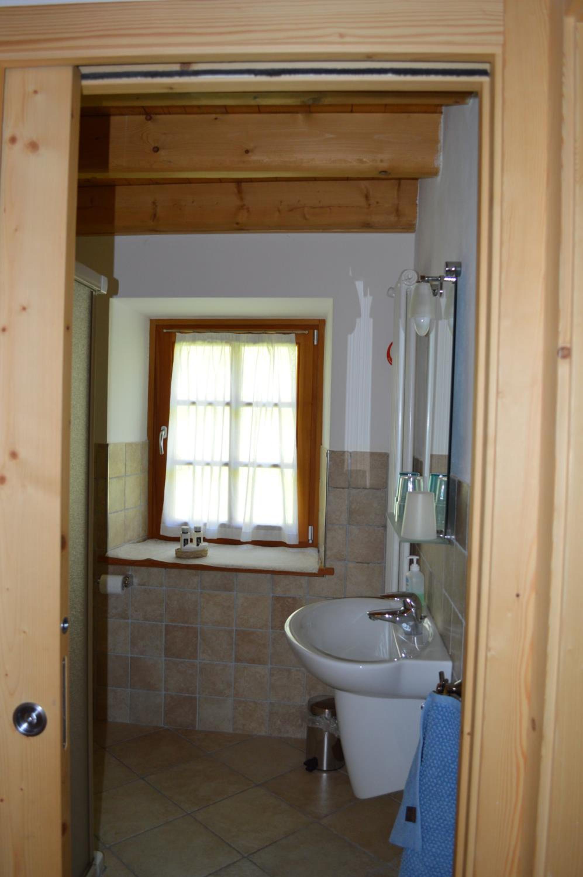 Double Room - Photo 4