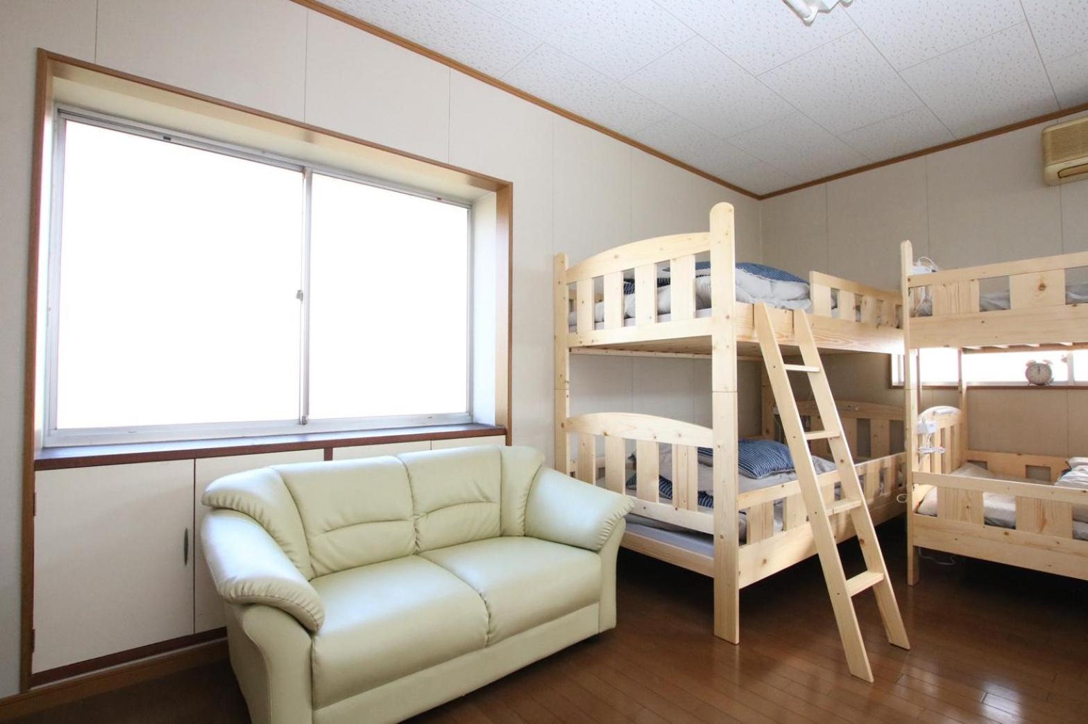 Family Room - Pet Friendly